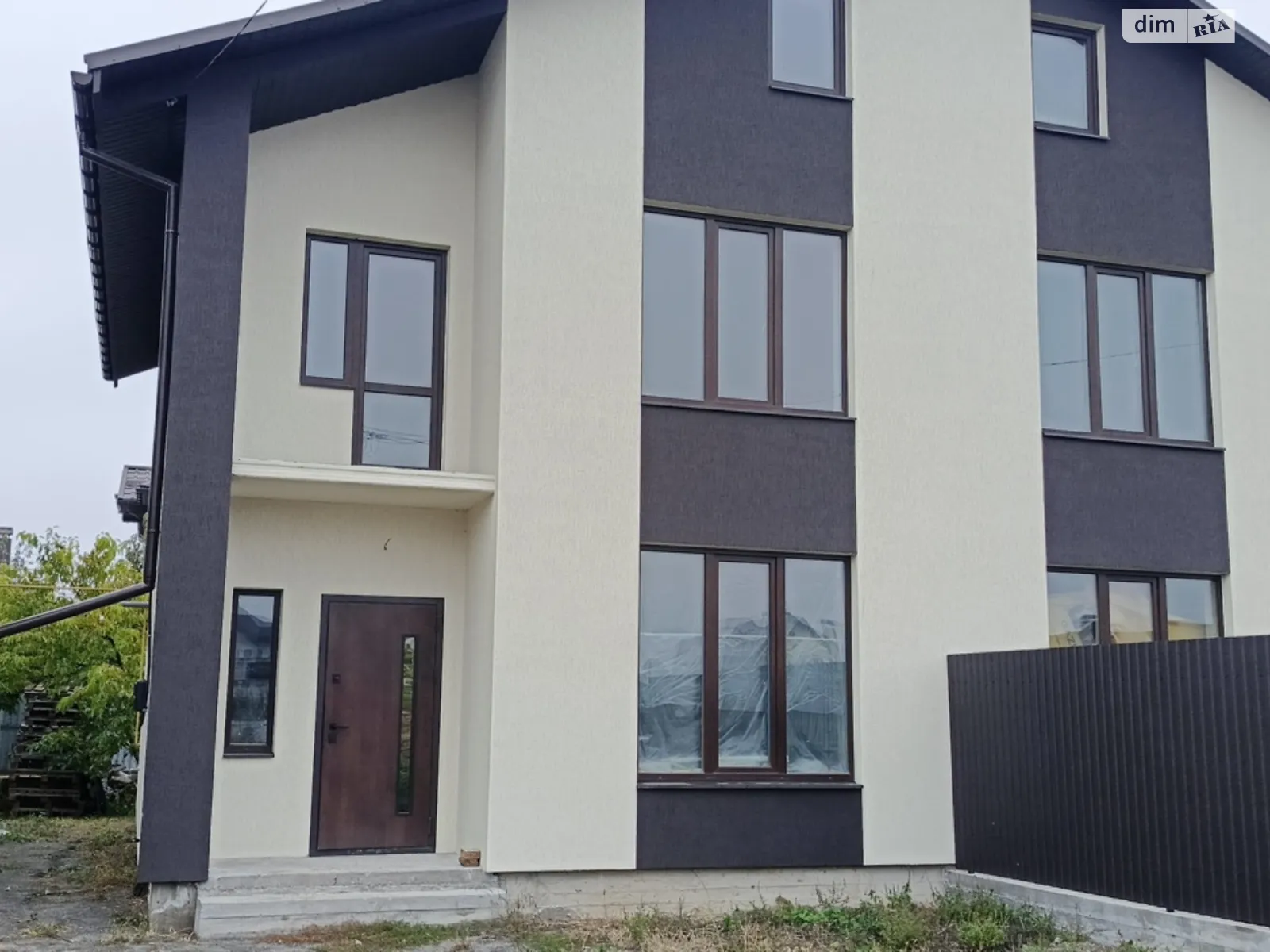Продається будинок 3 поверховий 120 кв. м з каміном, цена: 83000 $ - фото 1