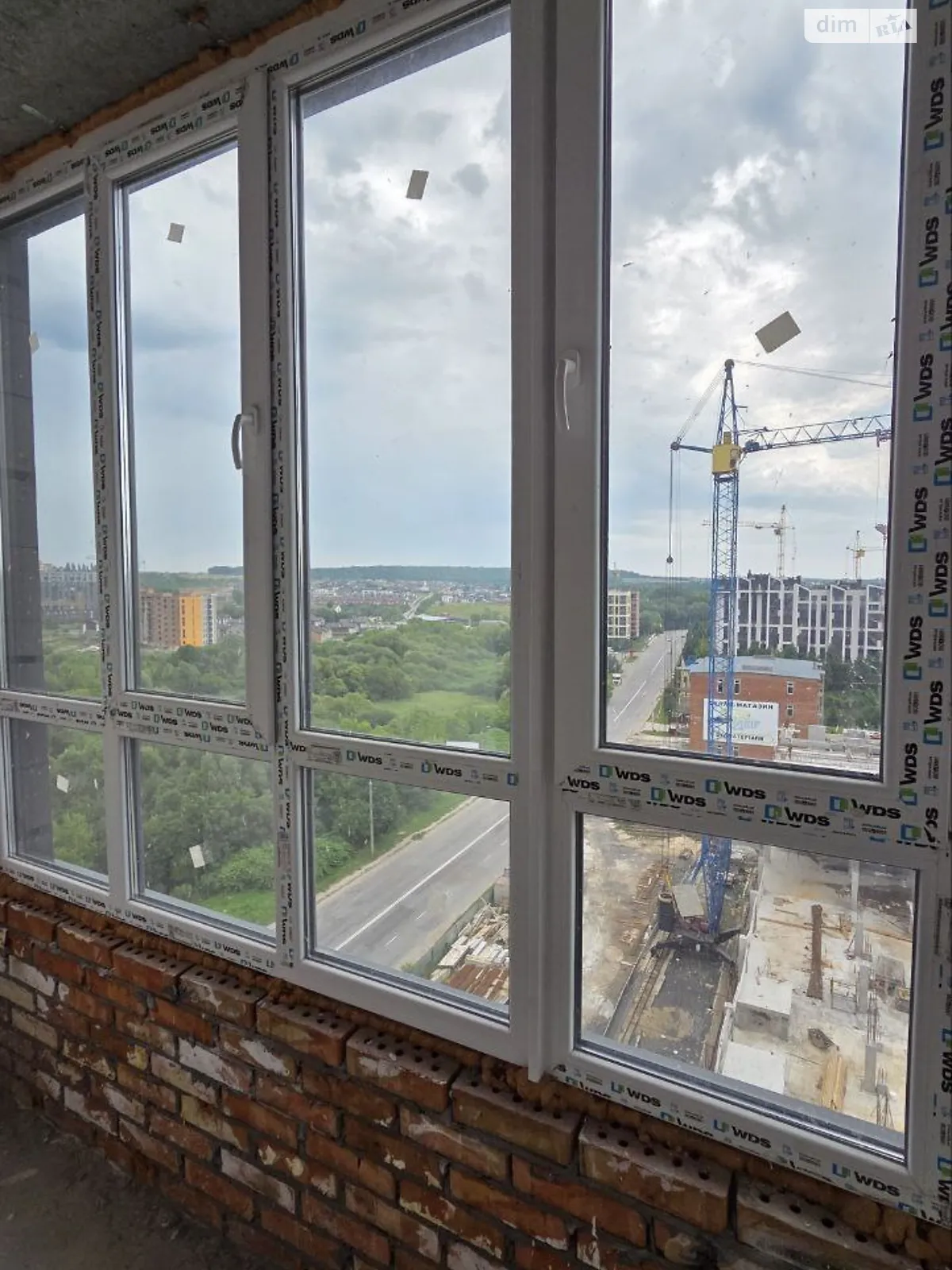 Продается 4-комнатная квартира 126 кв. м в Хмельницком, ул. Озерная, 16Б корпус 2 - фото 1