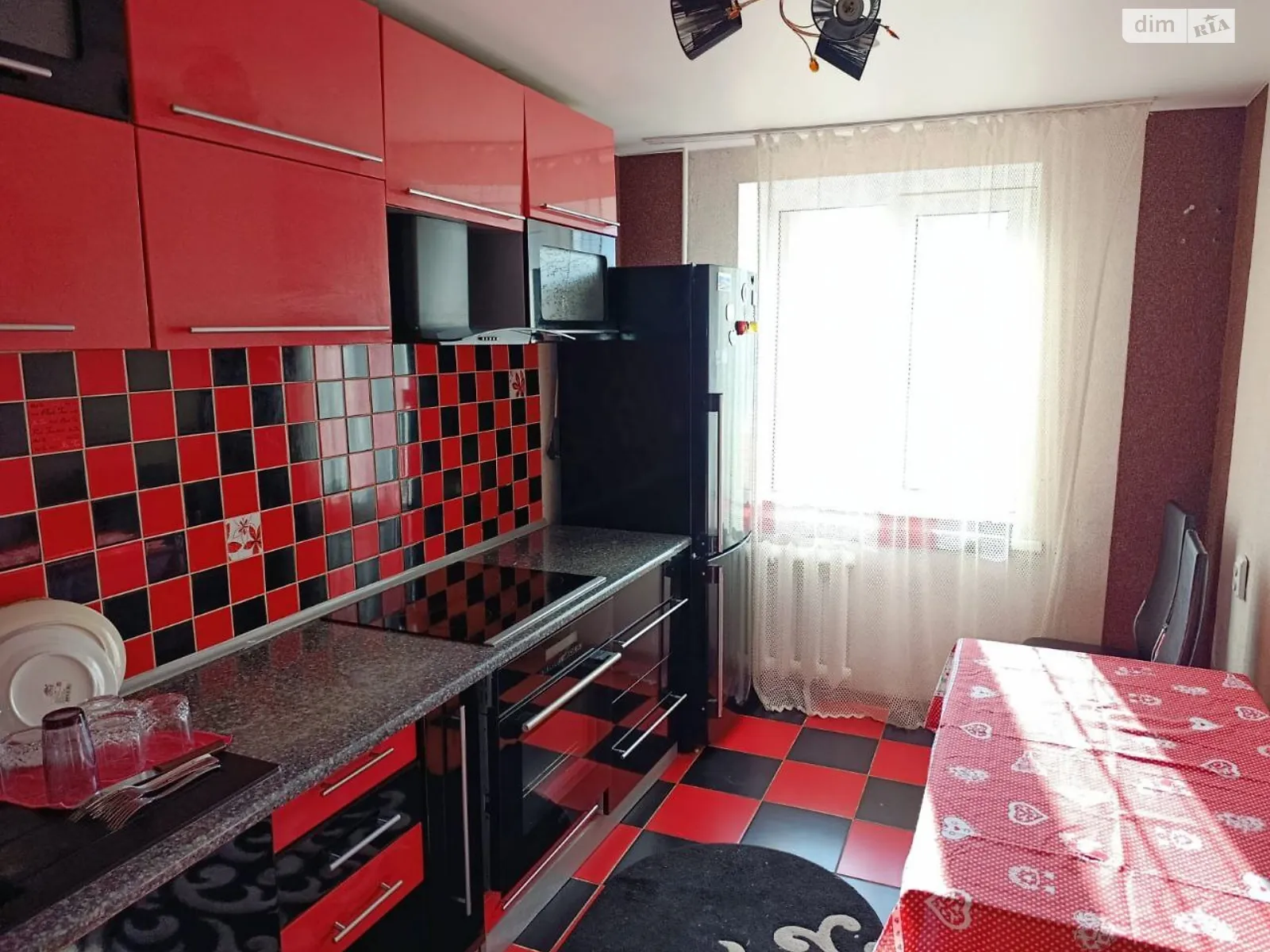 Сдается в аренду 3-комнатная квартира 65 кв. м в Ровно, ул. Киевская, 46 - фото 1