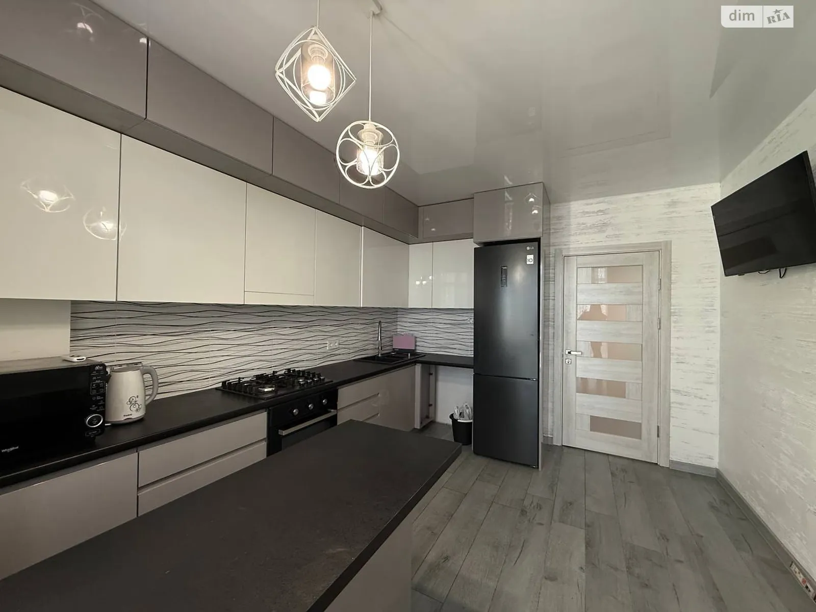 Здається в оренду 3-кімнатна квартира 98 кв. м у Івано-Франківську, Калуське шосе, 3/9 - фото 1