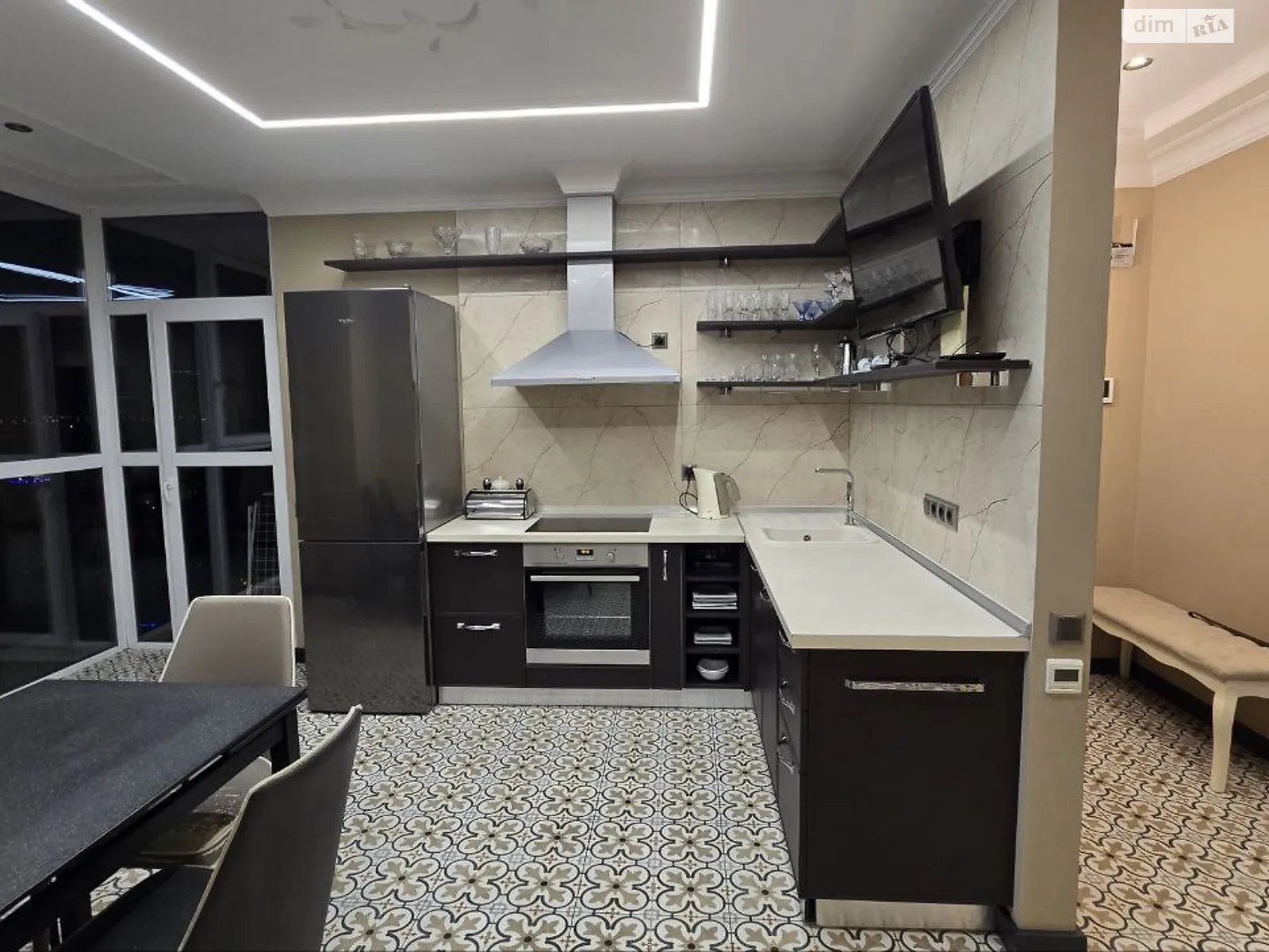 Сдается в аренду 3-комнатная квартира 70 кв. м в Днепре, ул. Европейская, 9А - фото 1