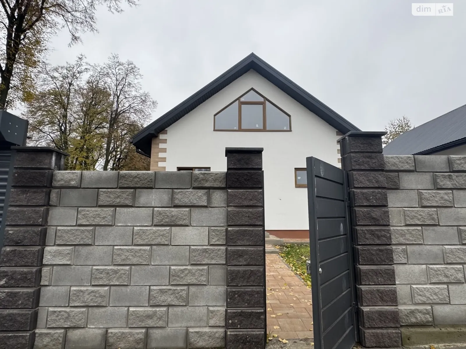 Продается дом на 2 этажа 120 кв. м с мансардой, цена: 69990 $ - фото 1