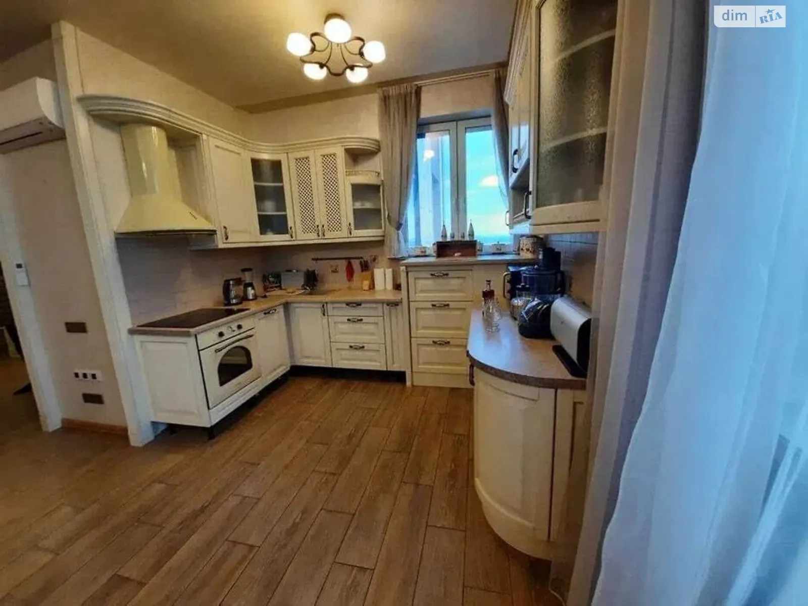 Сдается в аренду 3-комнатная квартира 80 кв. м в Днепре, ул. Симферопольская, 2Л - фото 1