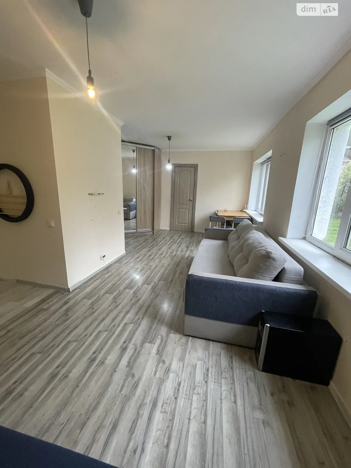 Продается 2-комнатная квартира 49 кв. м в Ужгороде, просп. Свободы, 42 - фото 1