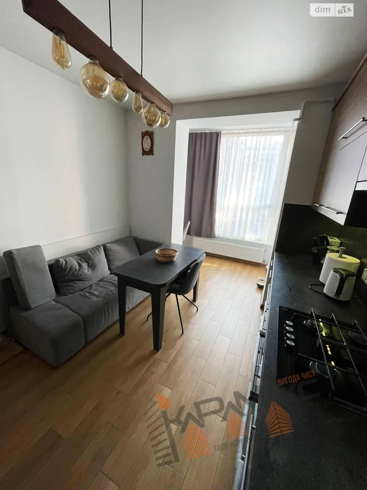 Продается 1-комнатная квартира 42.9 кв. м в Львове, ул. Хмельницкого Богдана - фото 1