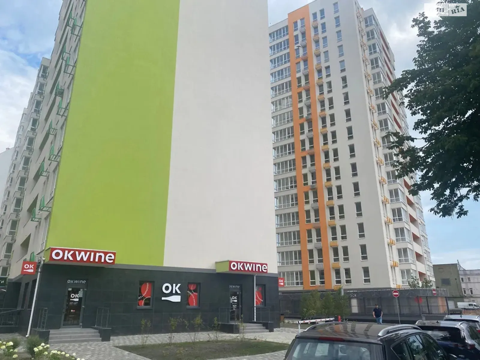 Продается 3-комнатная квартира 83 кв. м в Киеве, ул. Бердника Олеся - фото 1