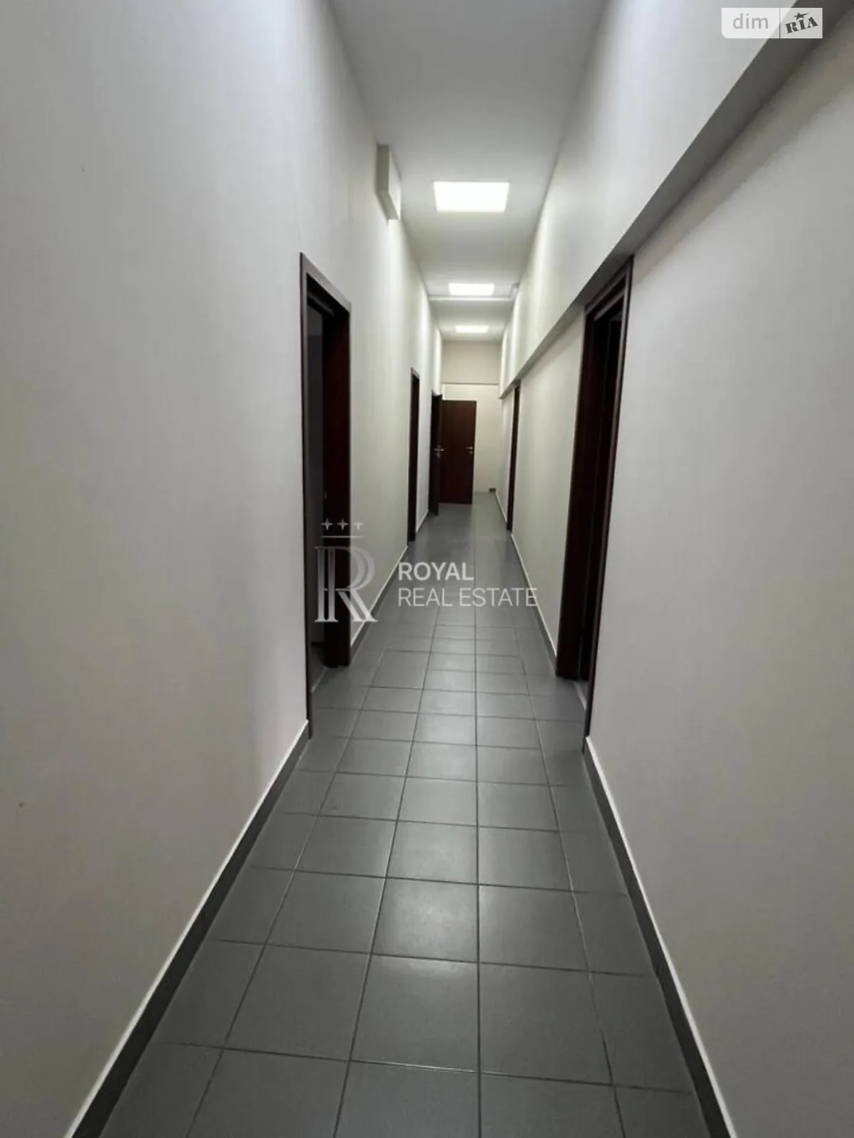 Сдается в аренду офис 132 кв. м в бизнес-центре, цена: 2700 $ - фото 1