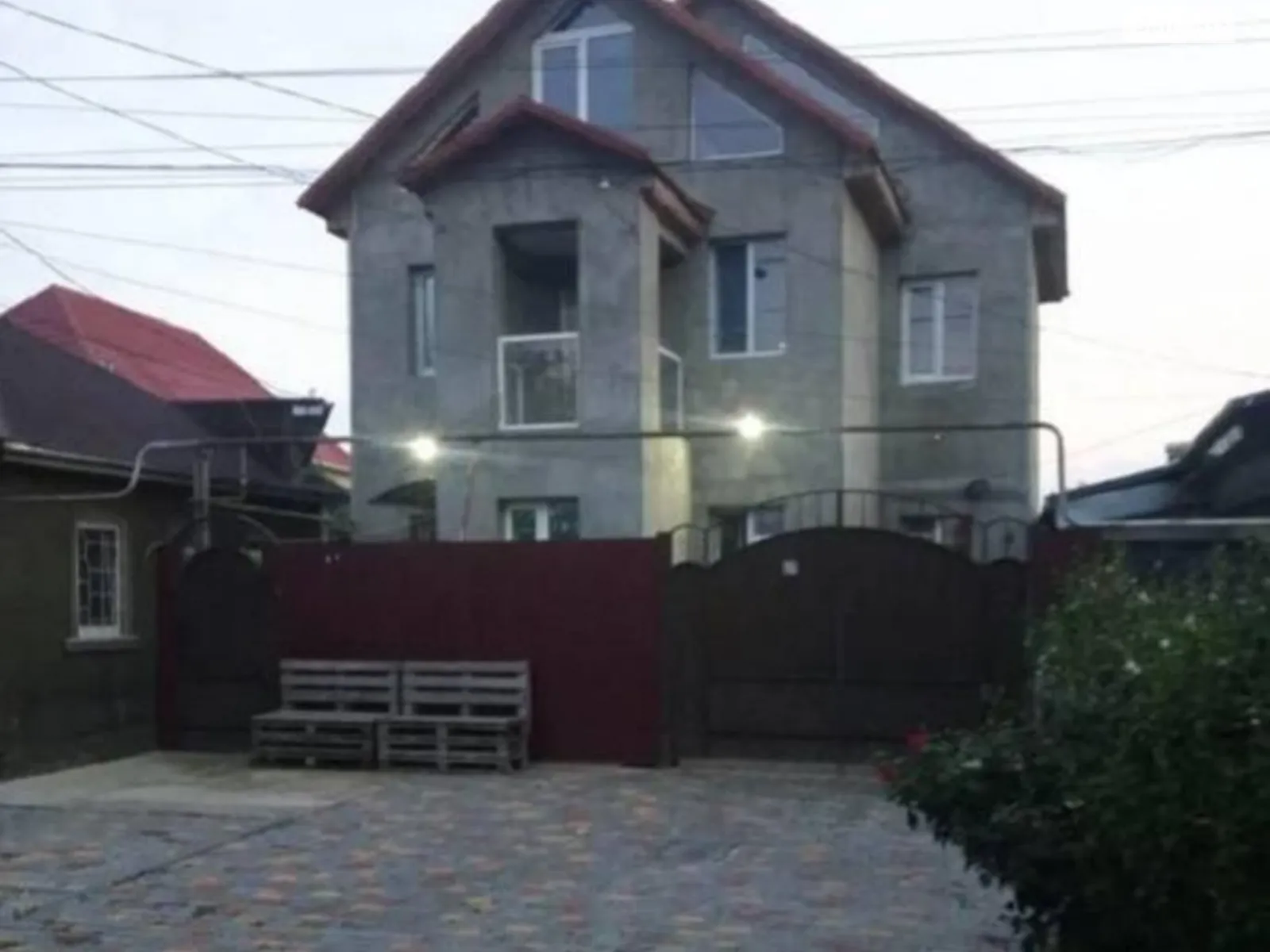Продается дом на 2 этажа 103 кв. м с мебелью, цена: 86981 $ - фото 1