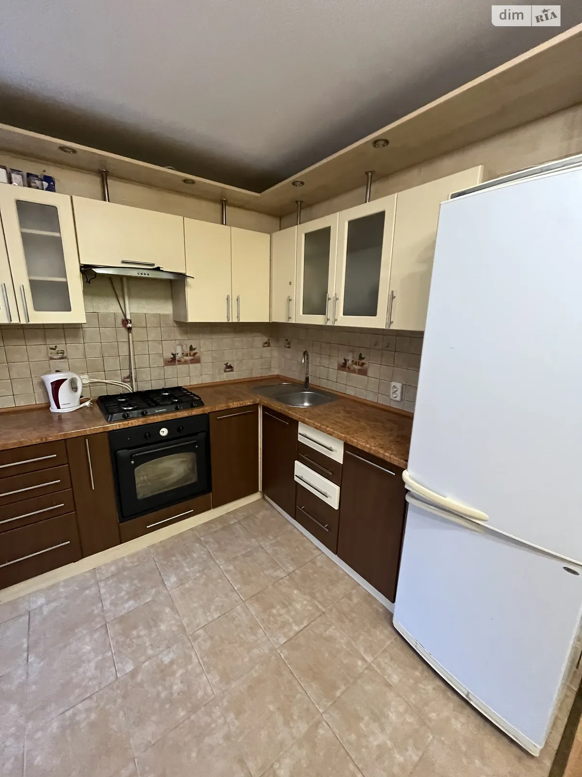 Продается 3-комнатная квартира 89 кв. м в Виннице, просп. Юности - фото 1