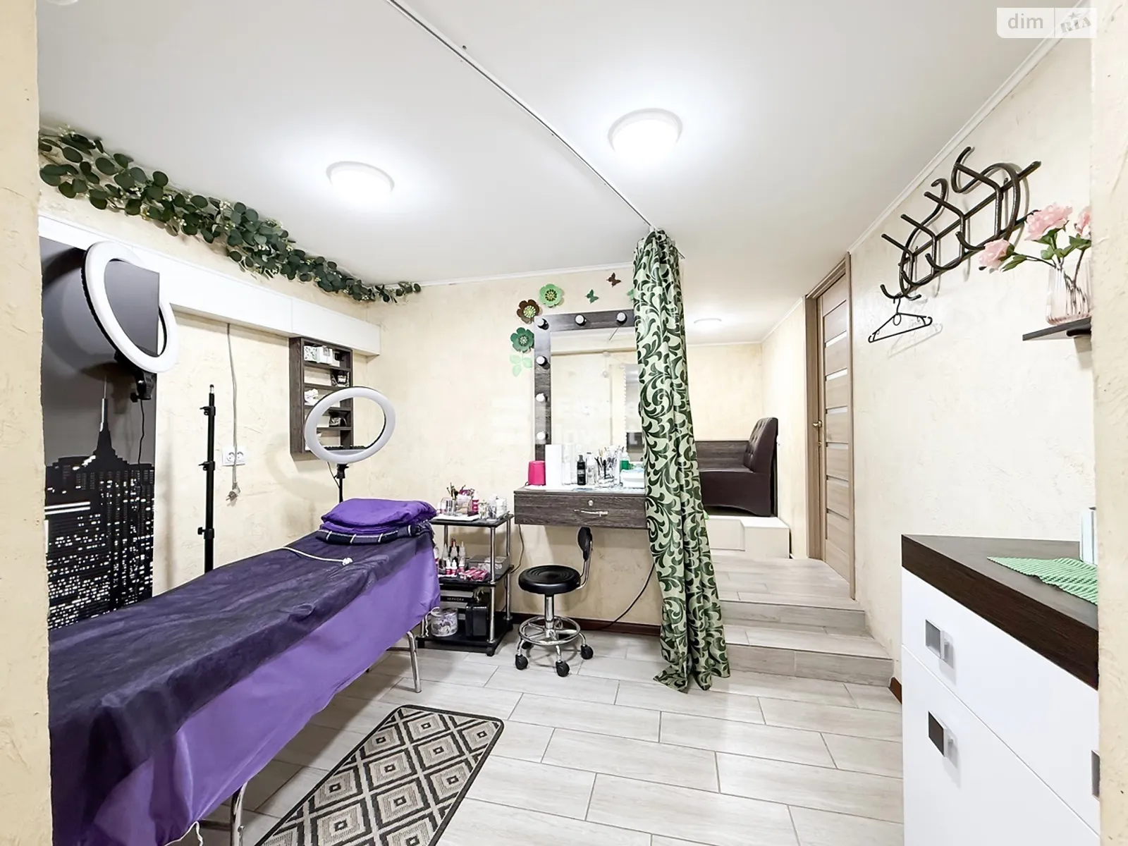 Продается помещения свободного назначения 62 кв. м в 9-этажном здании, цена: 40000 $ - фото 1