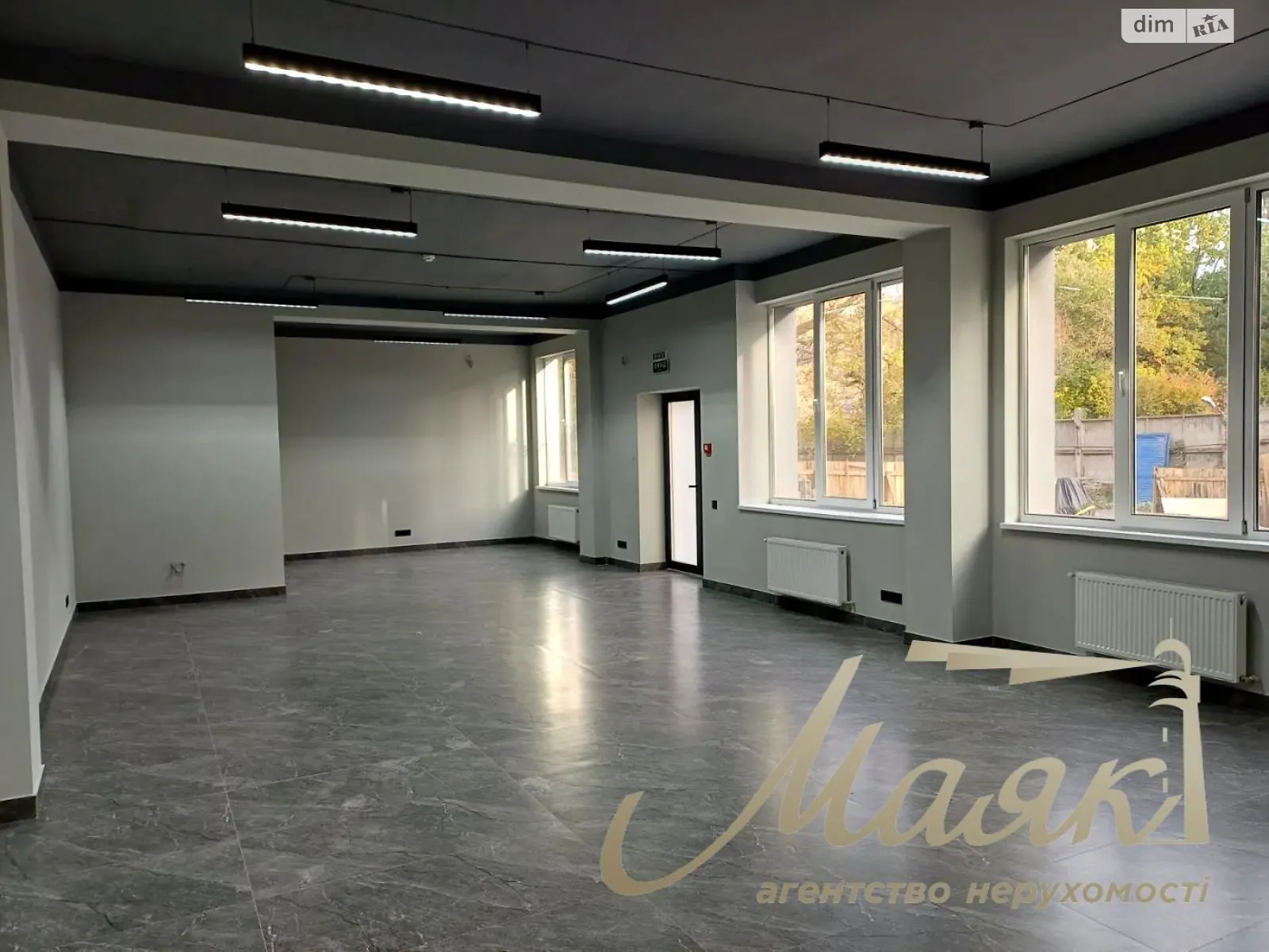 Сдается в аренду офис 606 кв. м в бизнес-центре, цена: 5300 $ - фото 1