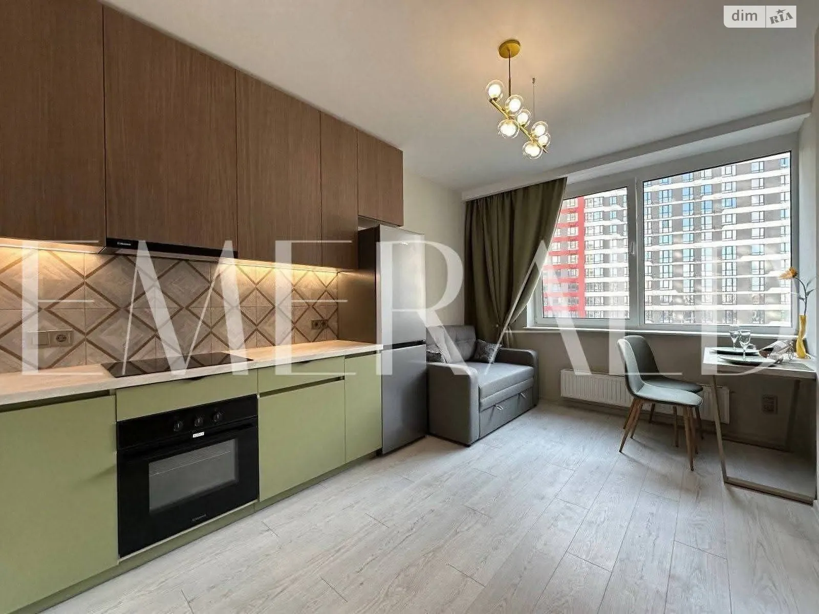 Продается 1-комнатная квартира 40.3 кв. м в Киеве, ул. Всеволода Змиенко, 34/21 - фото 1