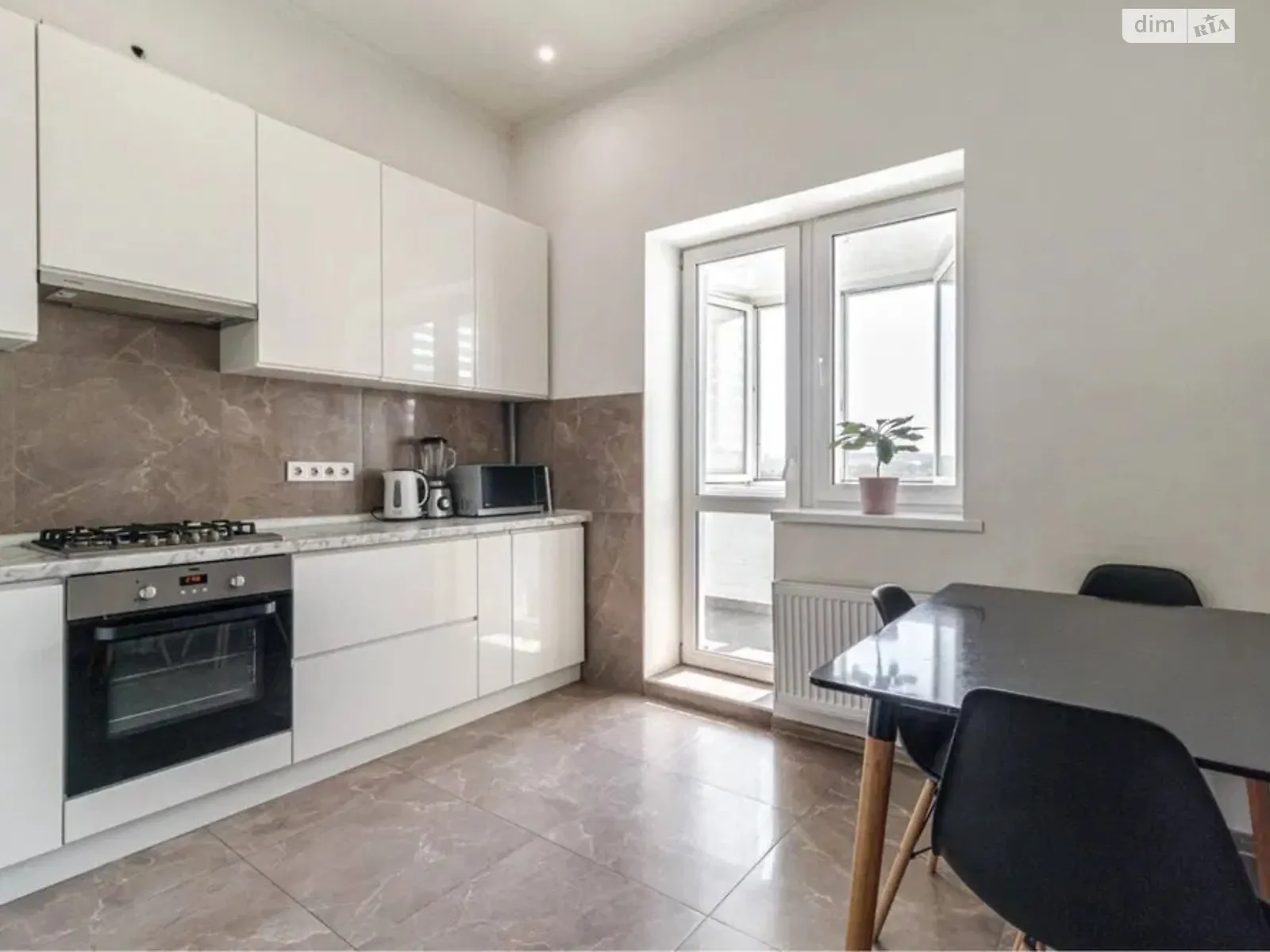 Продается 2-комнатная квартира 55 кв. м в Хотове, ул. Партизанская - фото 1