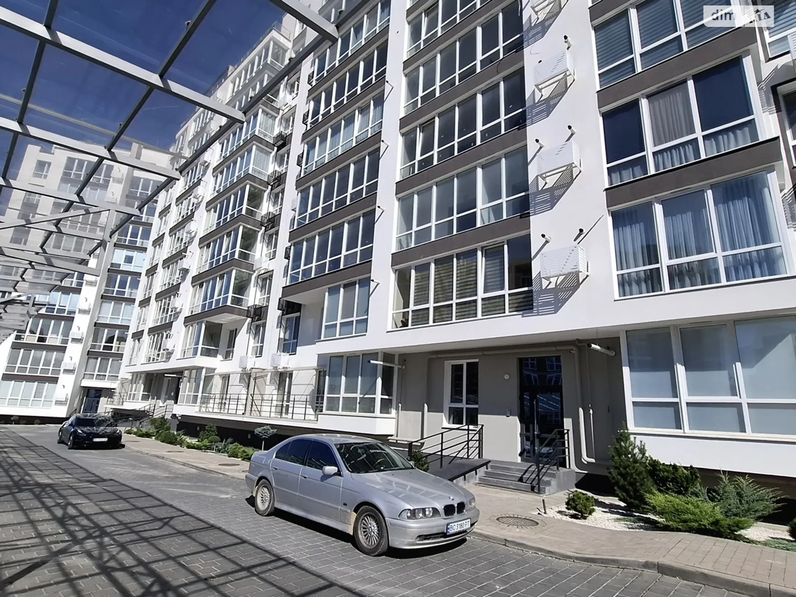 Продается 3-комнатная квартира 85 кв. м в Трускавце, ул. Данилишиных, 59А - фото 1