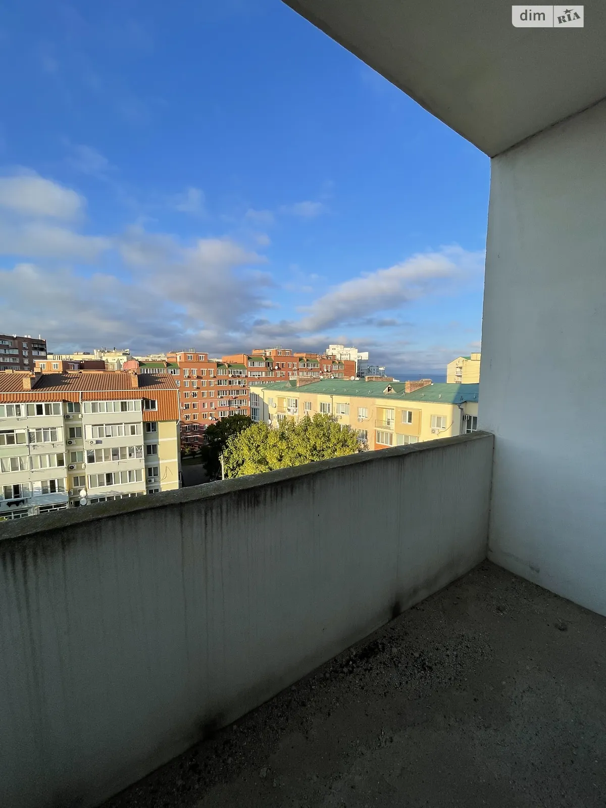 Продається 1-кімнатна квартира 54 кв. м у Чорноморську, вул. Радісна - фото 1