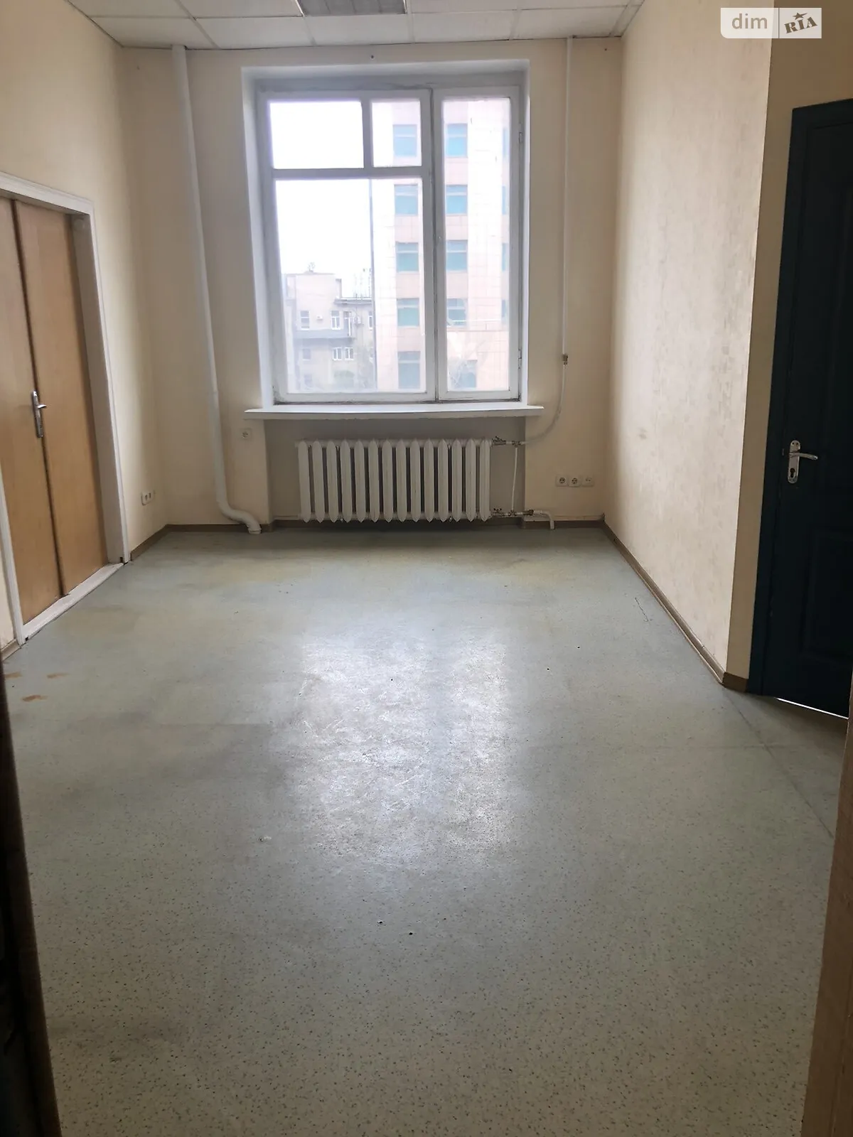 Сдается в аренду офис 33 кв. м в бизнес-центре, цена: 8300 грн - фото 1