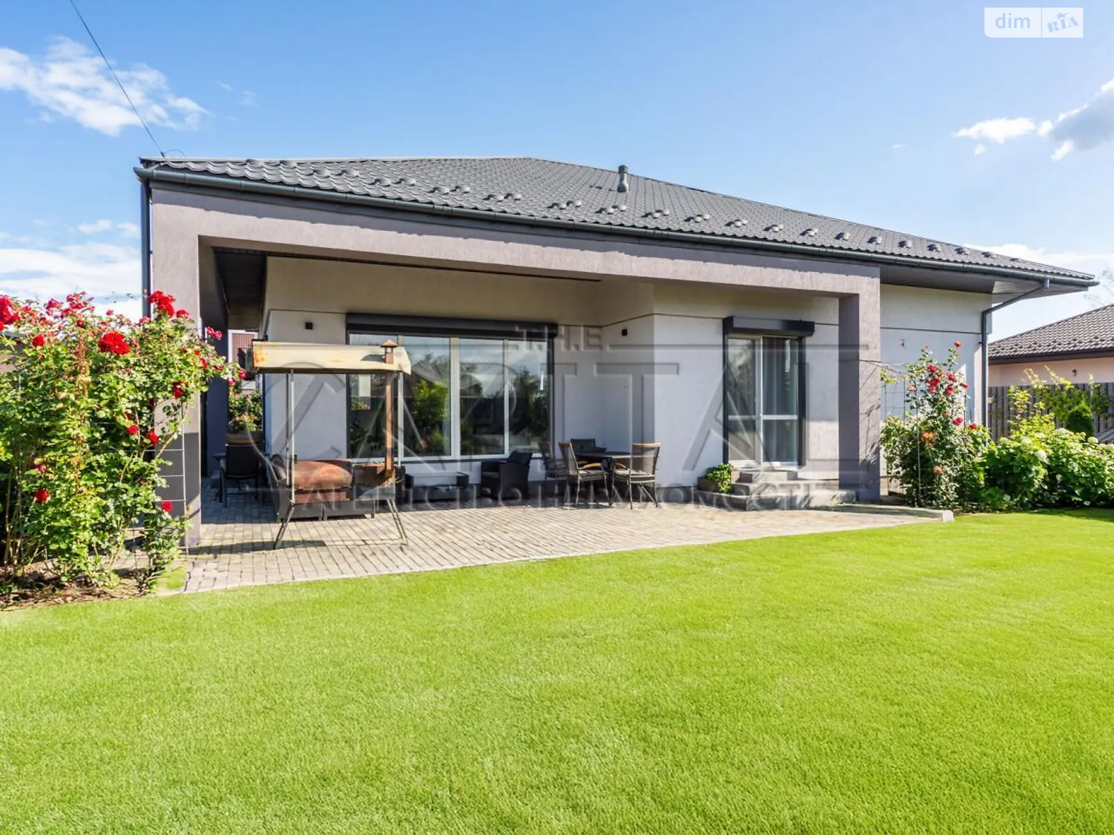 Сдается в аренду одноэтажный дом 105 кв. м с садом, цена: 2200 $ - фото 1