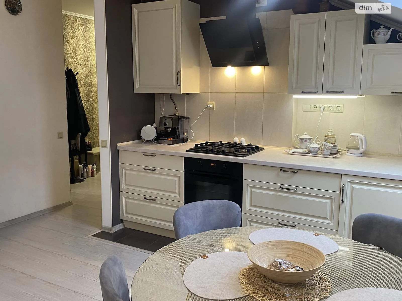 Продается 2-комнатная квартира 57.7 кв. м в Ирпене, ул. Карла Маркса, 2Ю - фото 1