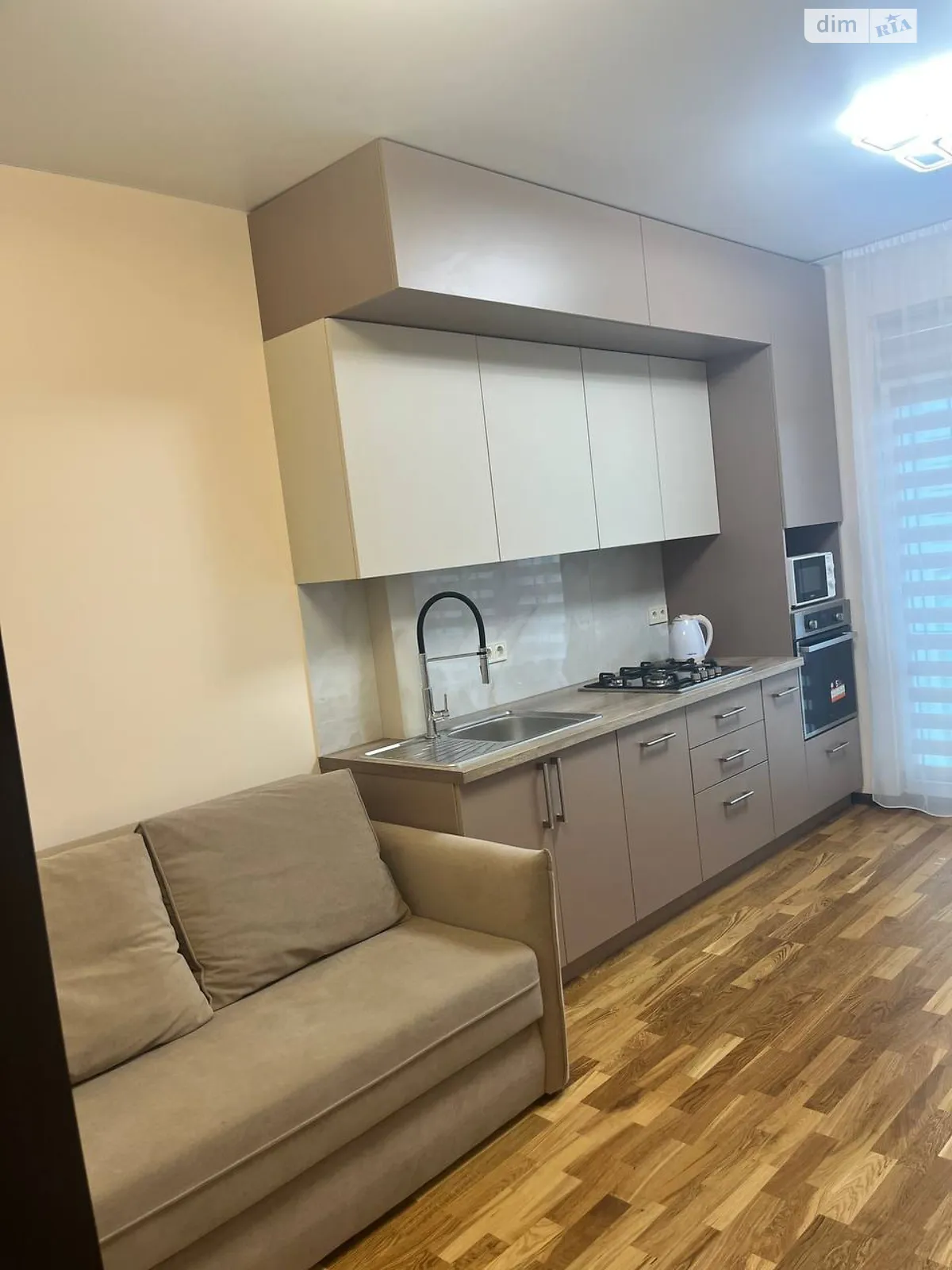 Сдается в аренду 1-комнатная квартира 43.6 кв. м в Ивано-Франковске, ул. Гетьмана Ивана Мазепы, 164 корпус 3 - фото 1