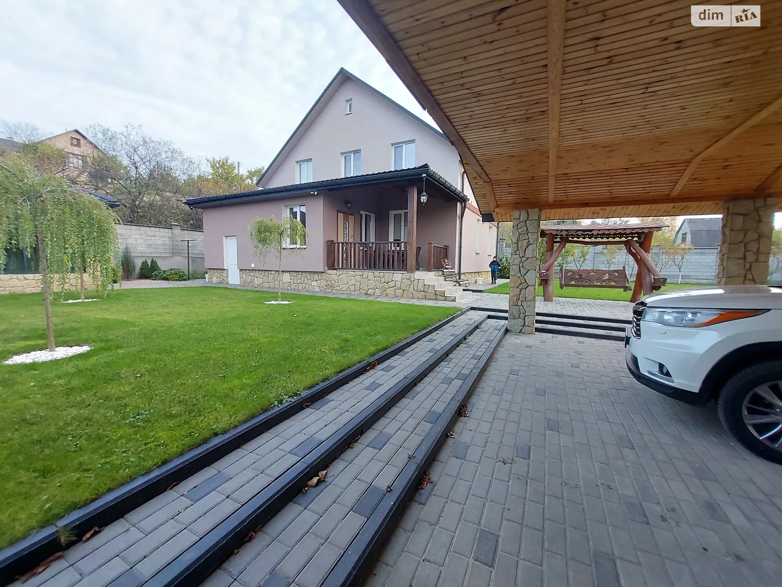 Продается дом на 2 этажа 160 кв. м с беседкой, цена: 165000 $ - фото 1