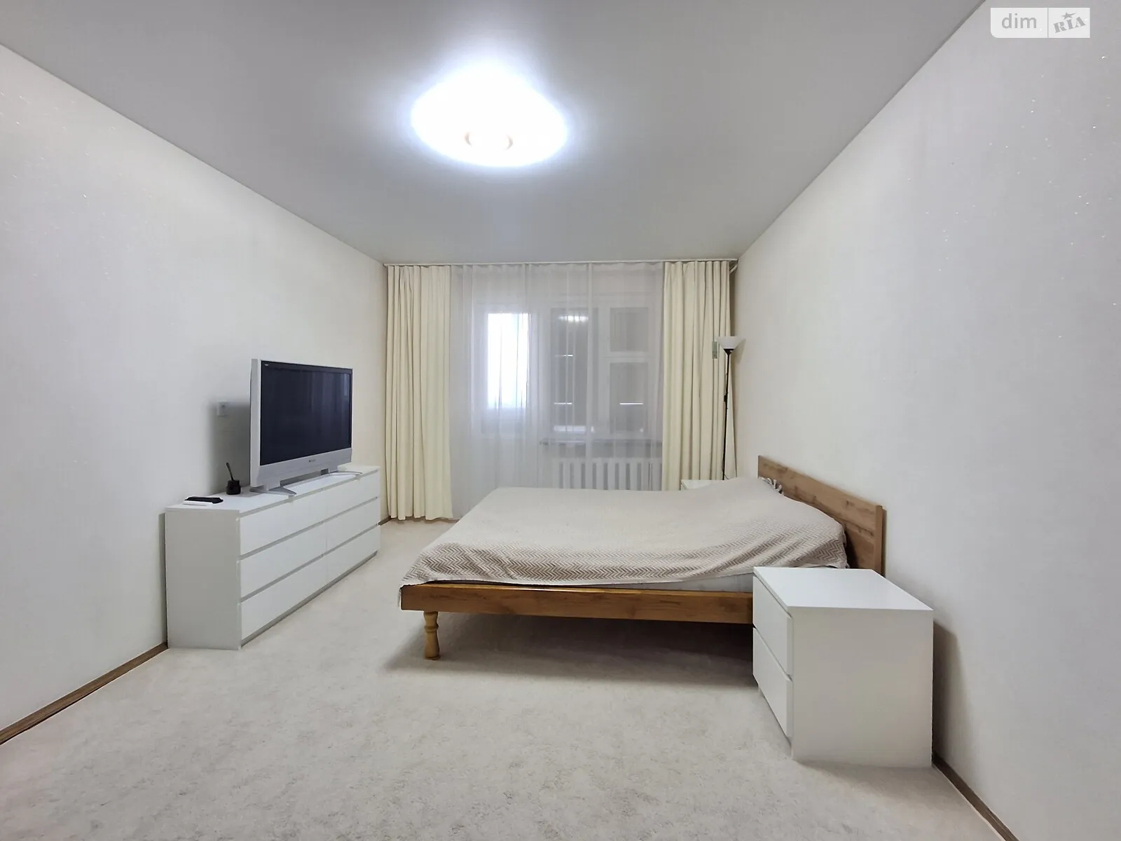 Продается 3-комнатная квартира 81.2 кв. м в Киеве, ул. Новаторов, 22 - фото 1