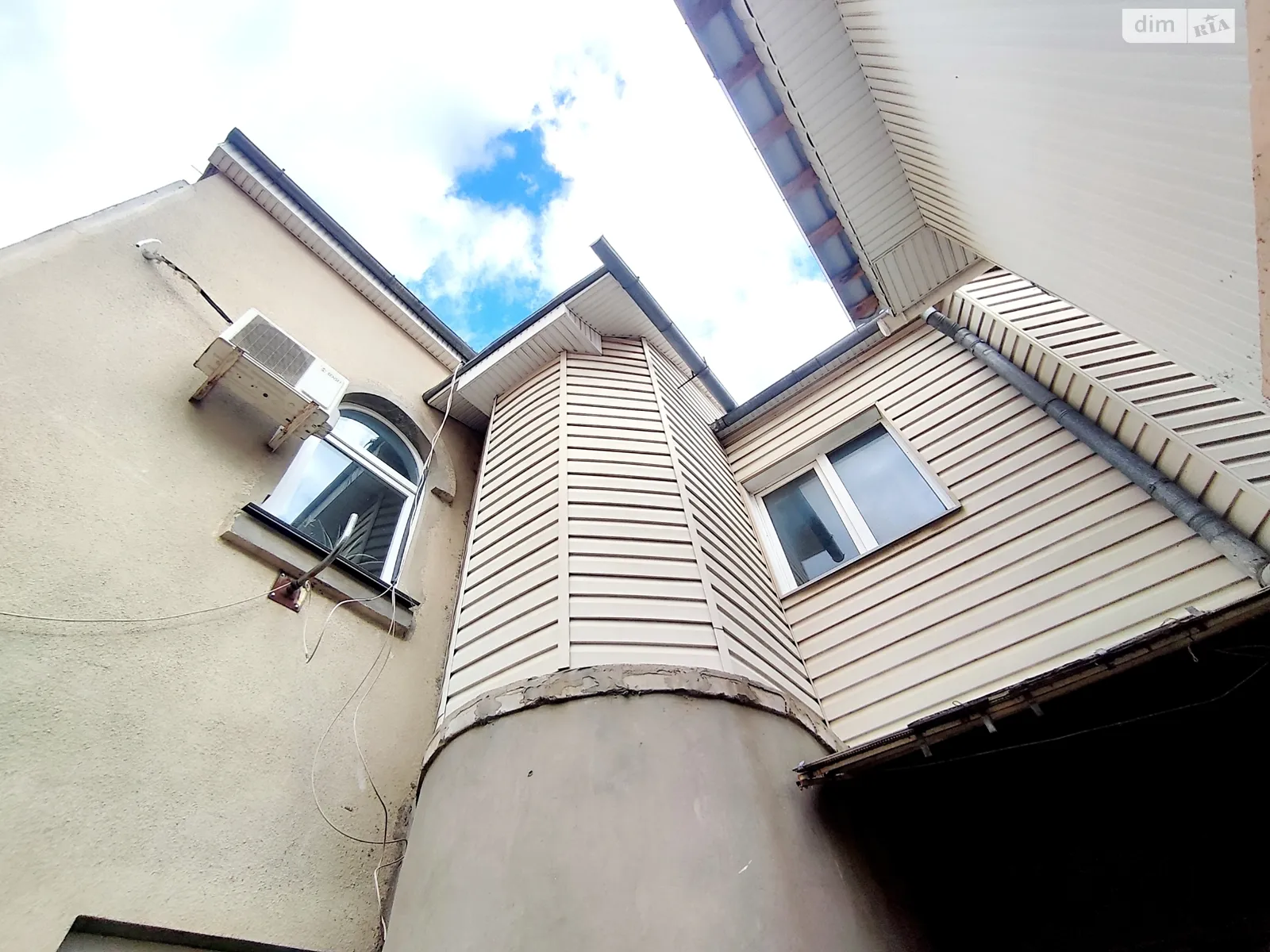 Продается дом на 2 этажа 165.3 кв. м с террасой, цена: 76000 $ - фото 1