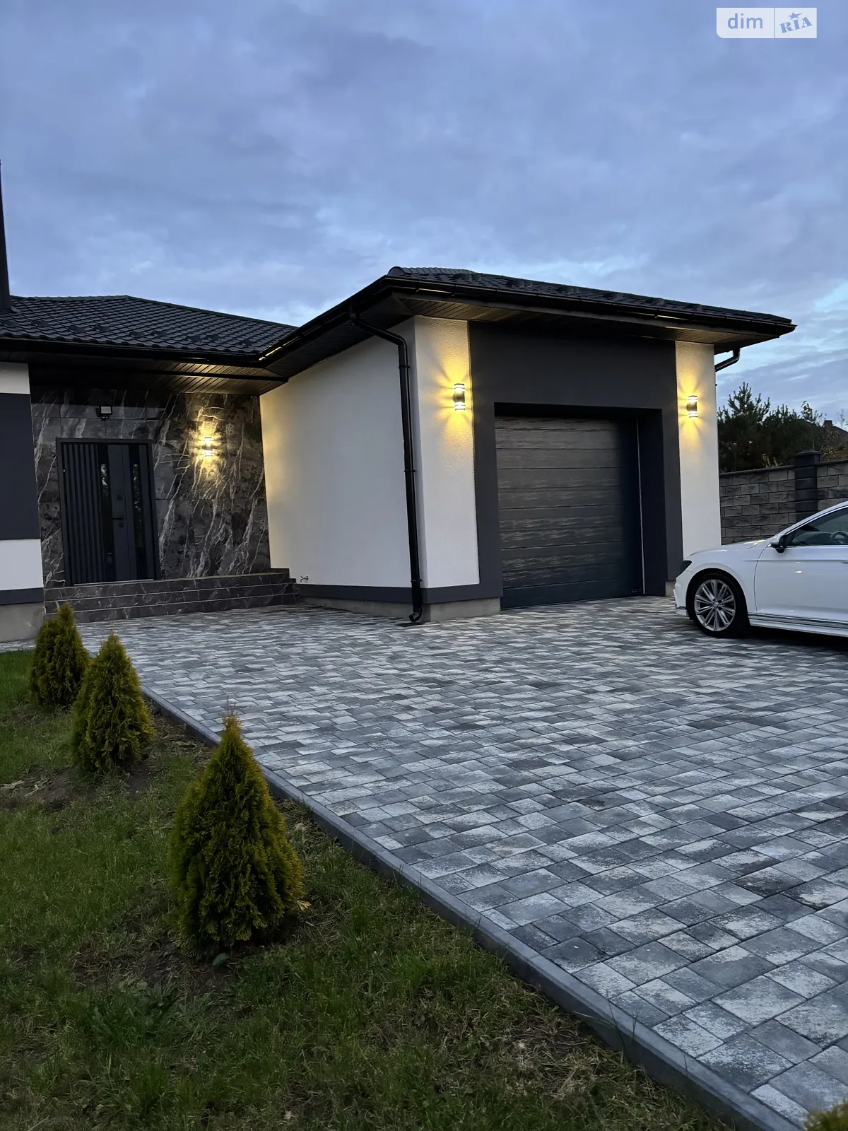 Продается одноэтажный дом 140 кв. м с подвалом, цена: 185000 $ - фото 1