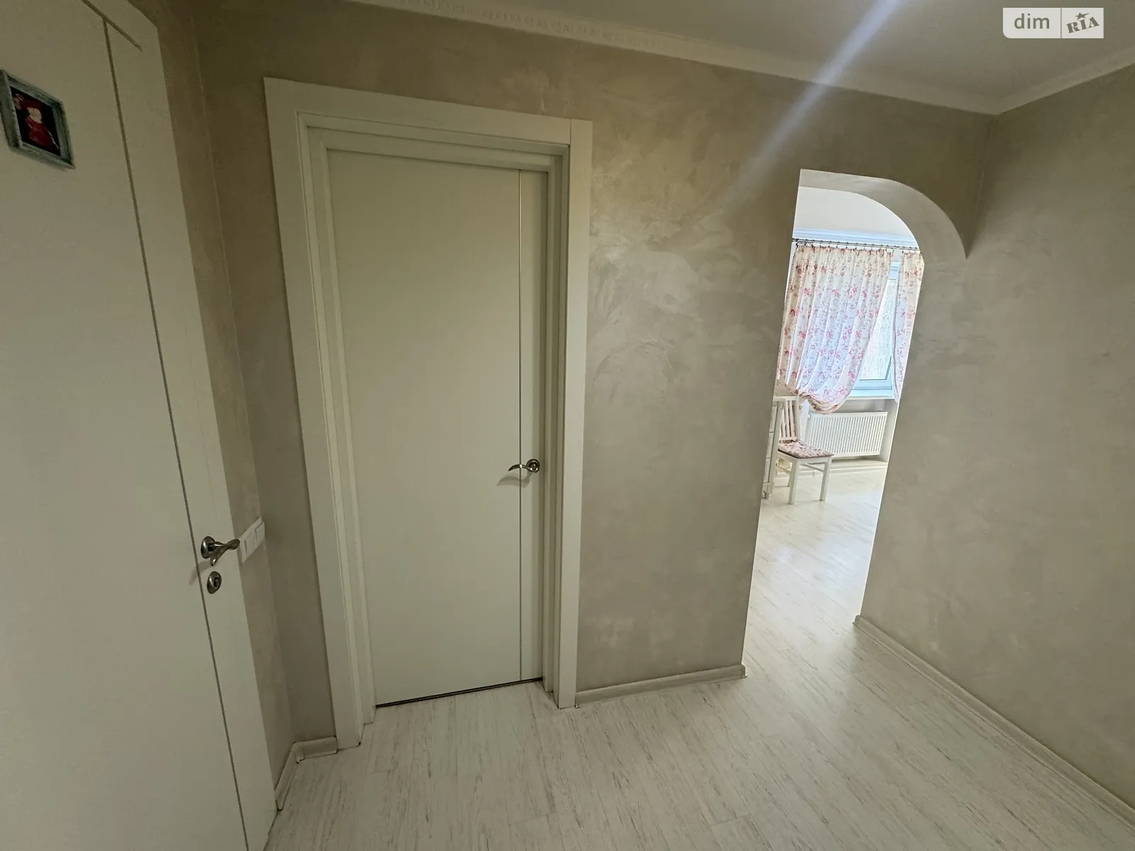 Продается 1-комнатная квартира 40.4 кв. м в Николаеве, ул. Космонавтов, 66А - фото 1