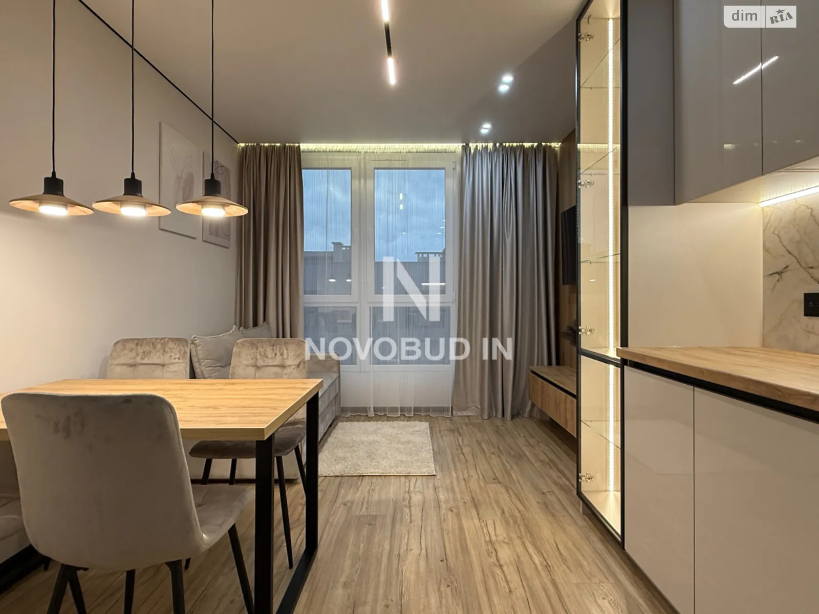 Продается 1-комнатная квартира 36 кв. м в Львове, ул. Пасечная - фото 1