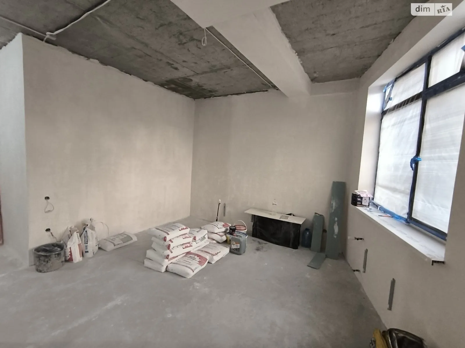 Продается 1-комнатная квартира 40 кв. м в Одессе, ул. Сегедская, 13А - фото 1