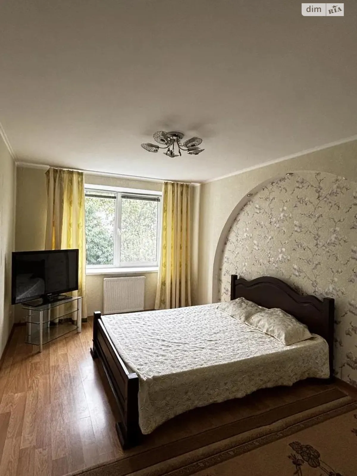 Сдается в аренду 3-комнатная квартира 90 кв. м в Львове, ул. Стрыйская - фото 1