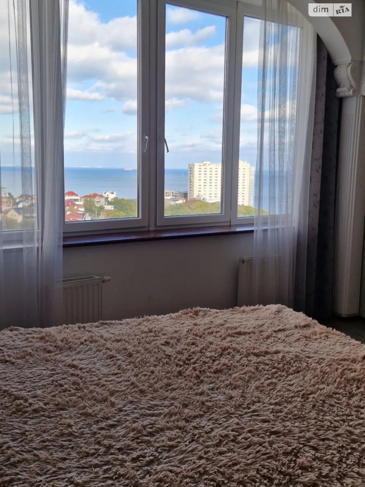 Продается 1-комнатная квартира 67.5 кв. м в Одессе, ул. Литературная, 12А корпус 1 - фото 1