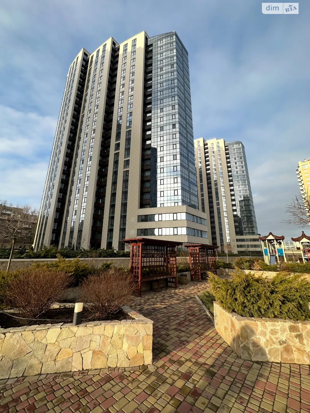 Сдается в аренду 1-комнатная квартира 47.8 кв. м в Днепре, ул. Симферопольская, 2П - фото 1