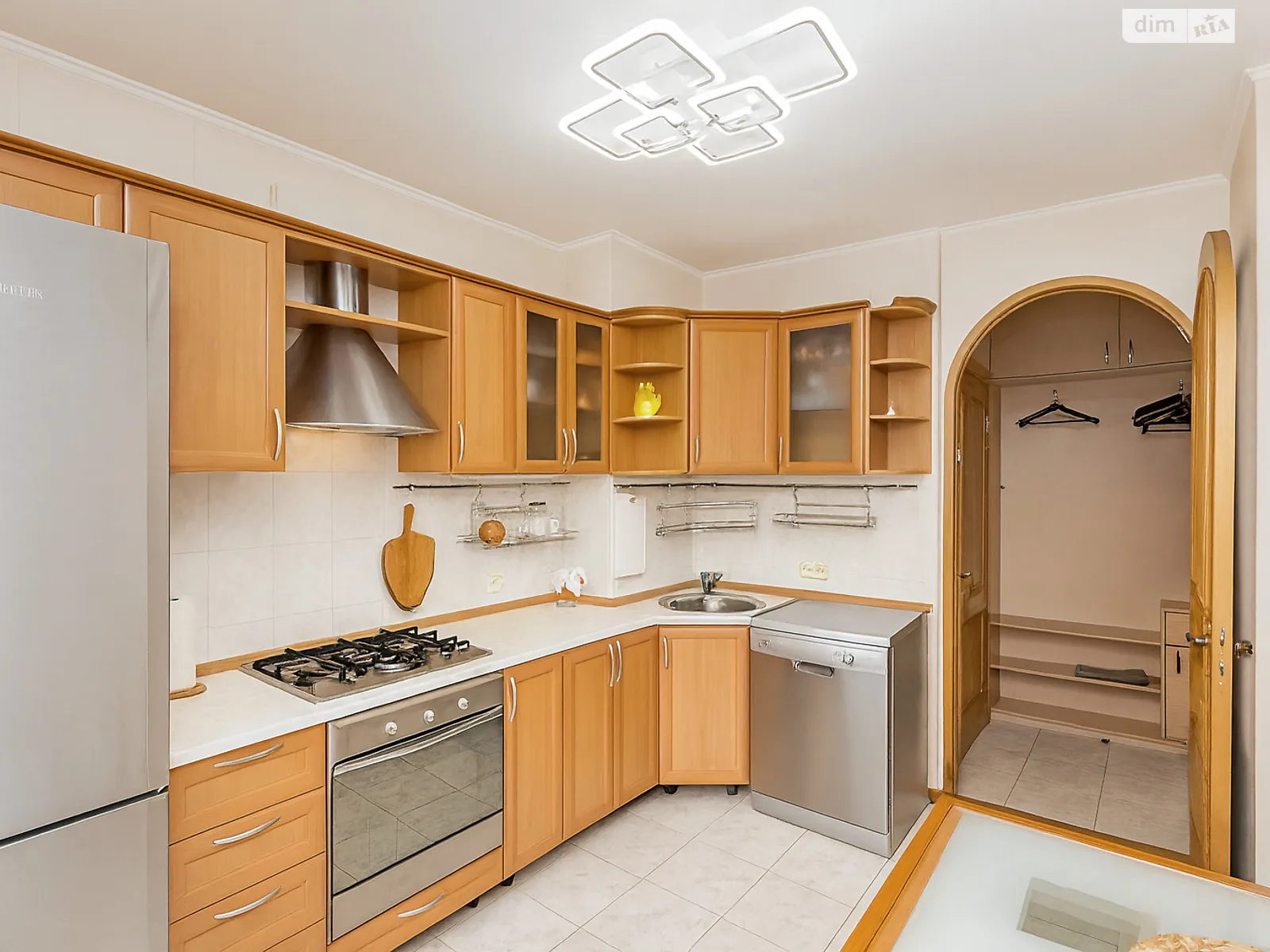 Продается 3-комнатная квартира 64.4 кв. м в Киеве, ул. Армянская, 3 - фото 1