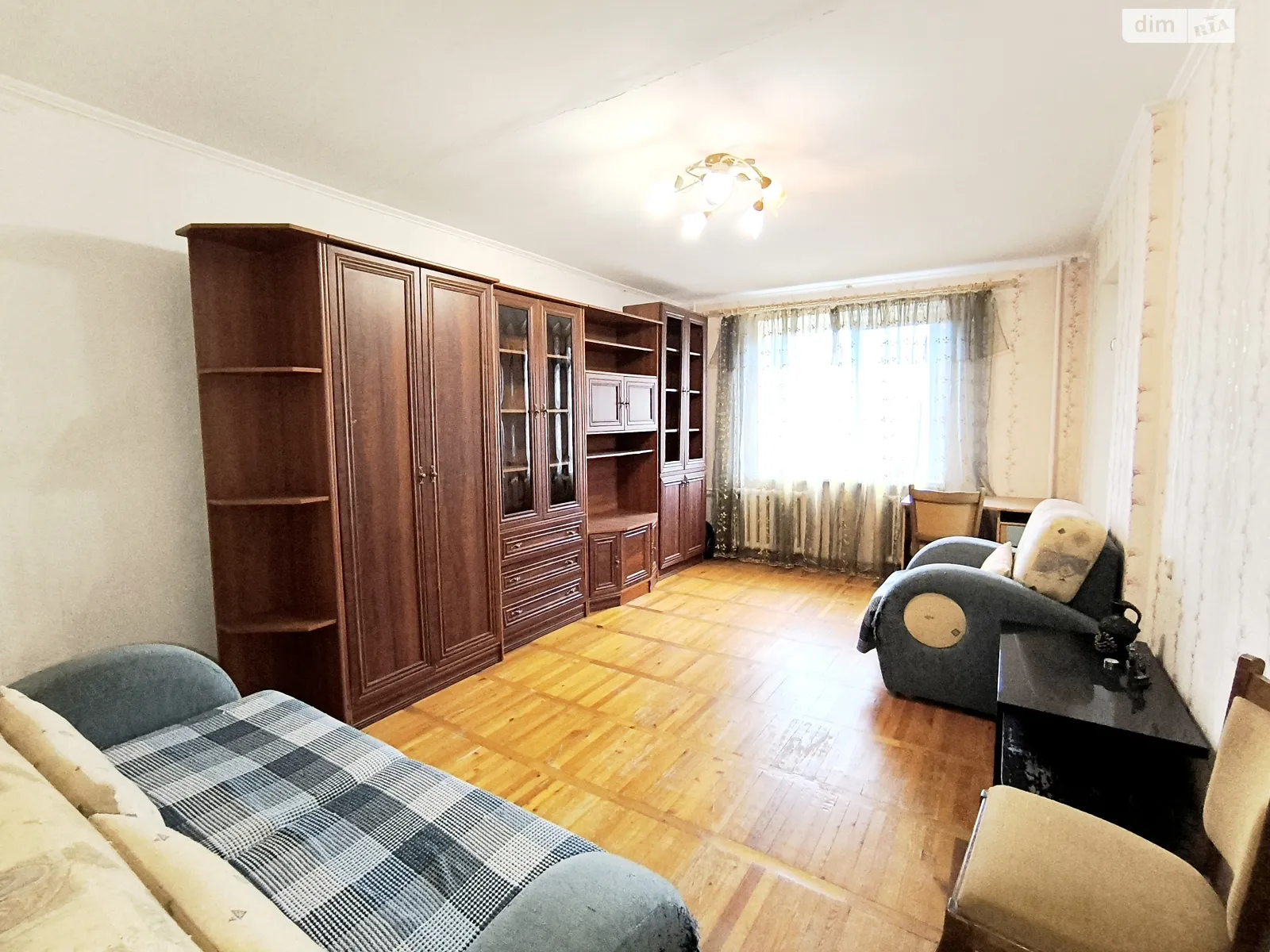 Продается 1-комнатная квартира 37 кв. м в Днепре, мас. Тополь-3, 19А - фото 1