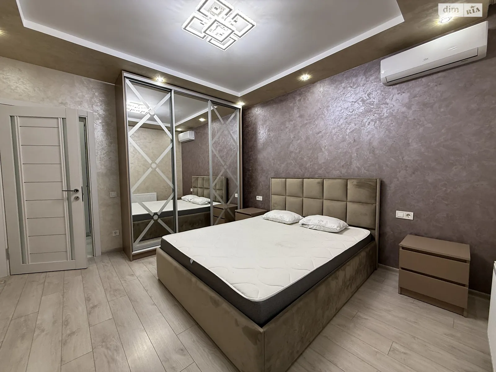 3-комнатная квартира 95 кв. м в Тернополе, ул. Микулинецкая, 5 - фото 1