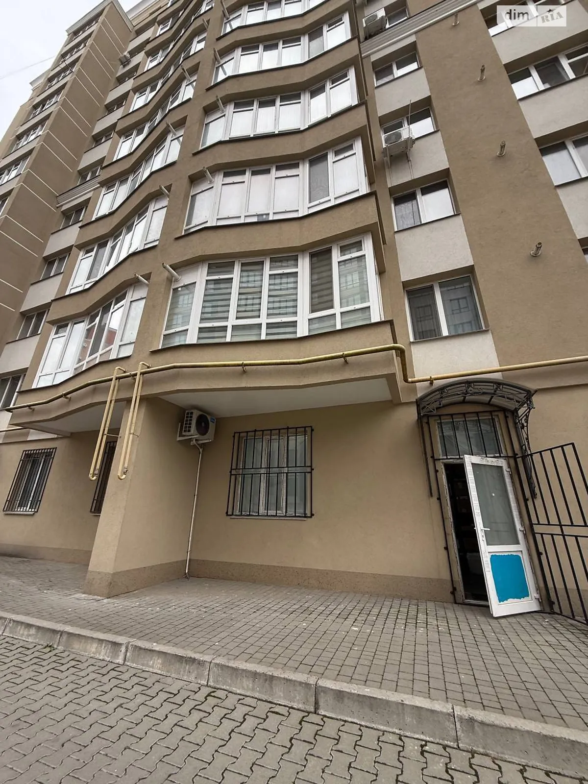 Продается помещения свободного назначения 45 кв. м в 10-этажном здании, цена: 35000 $ - фото 1