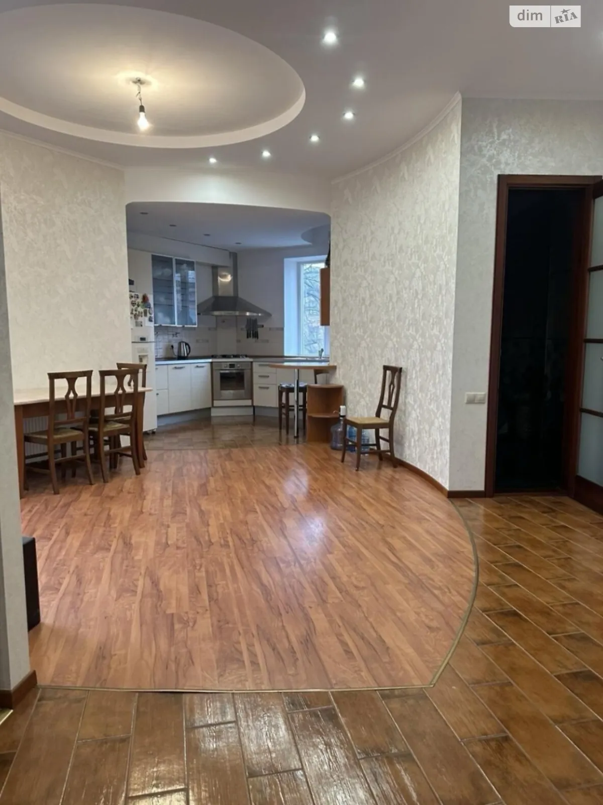 Продается 3-комнатная квартира 130 кв. м в Черкассах, ул. Небесной Сотни, 38 - фото 1