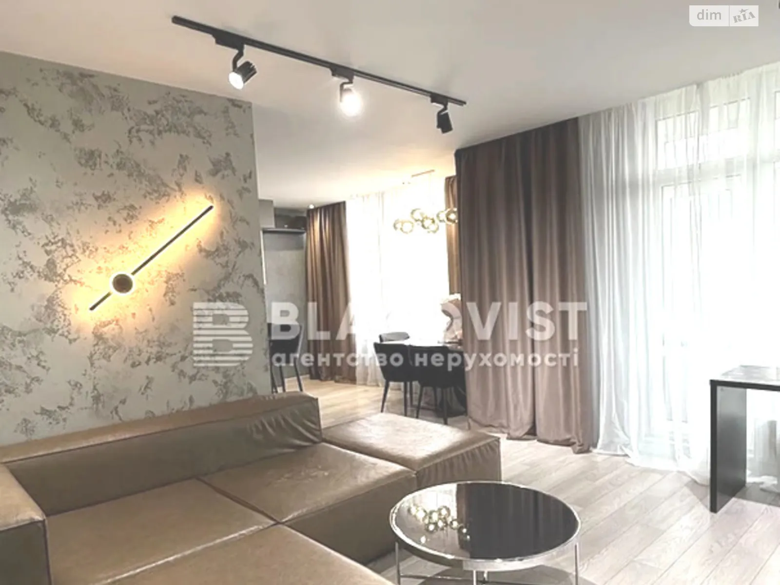 Продается 1-комнатная квартира 63.5 кв. м в Киеве, ул. Юношеская, 1 - фото 1