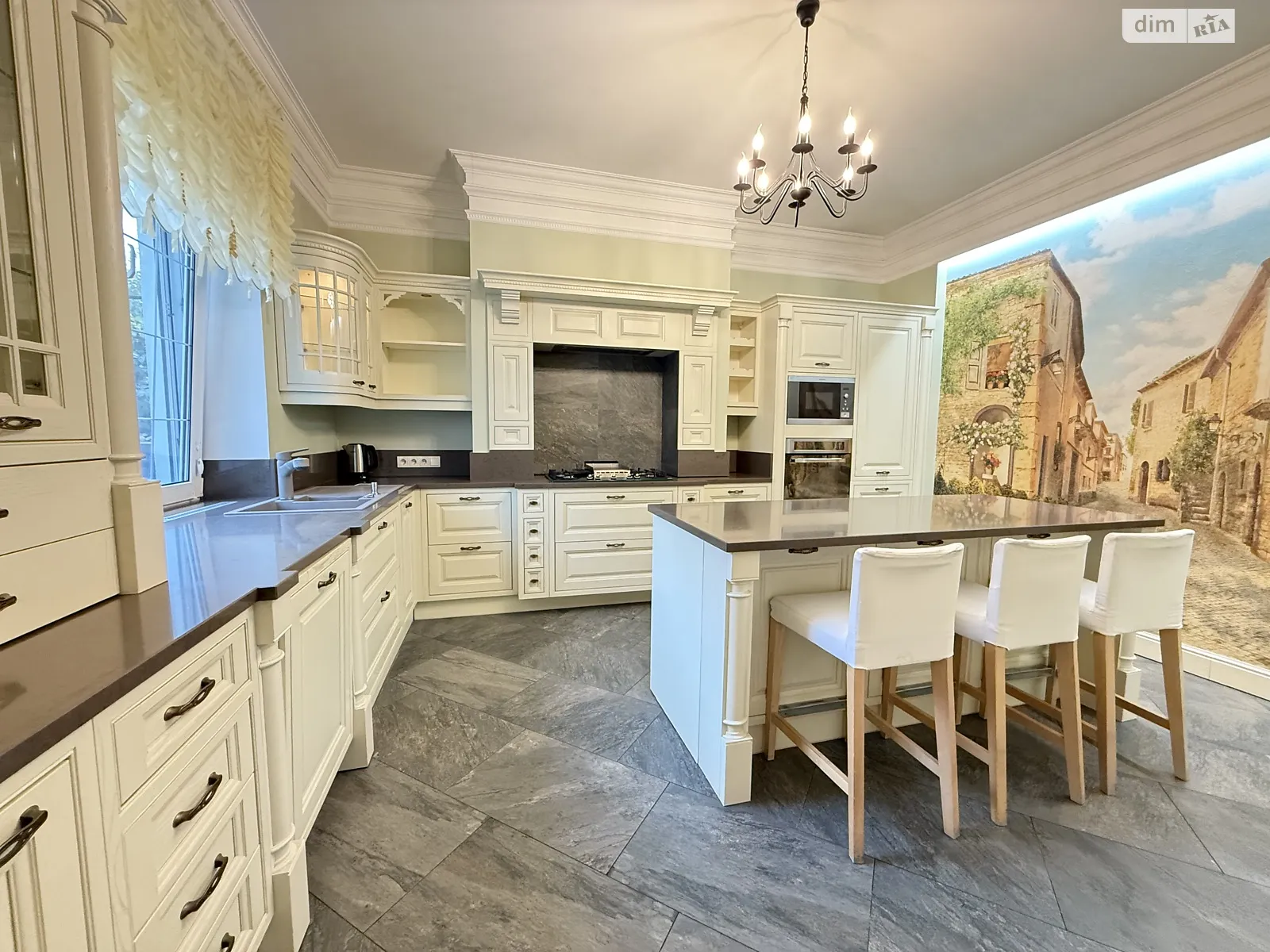 Продается дом на 2 этажа 600 кв. м с мансардой, цена: 850000 $ - фото 1