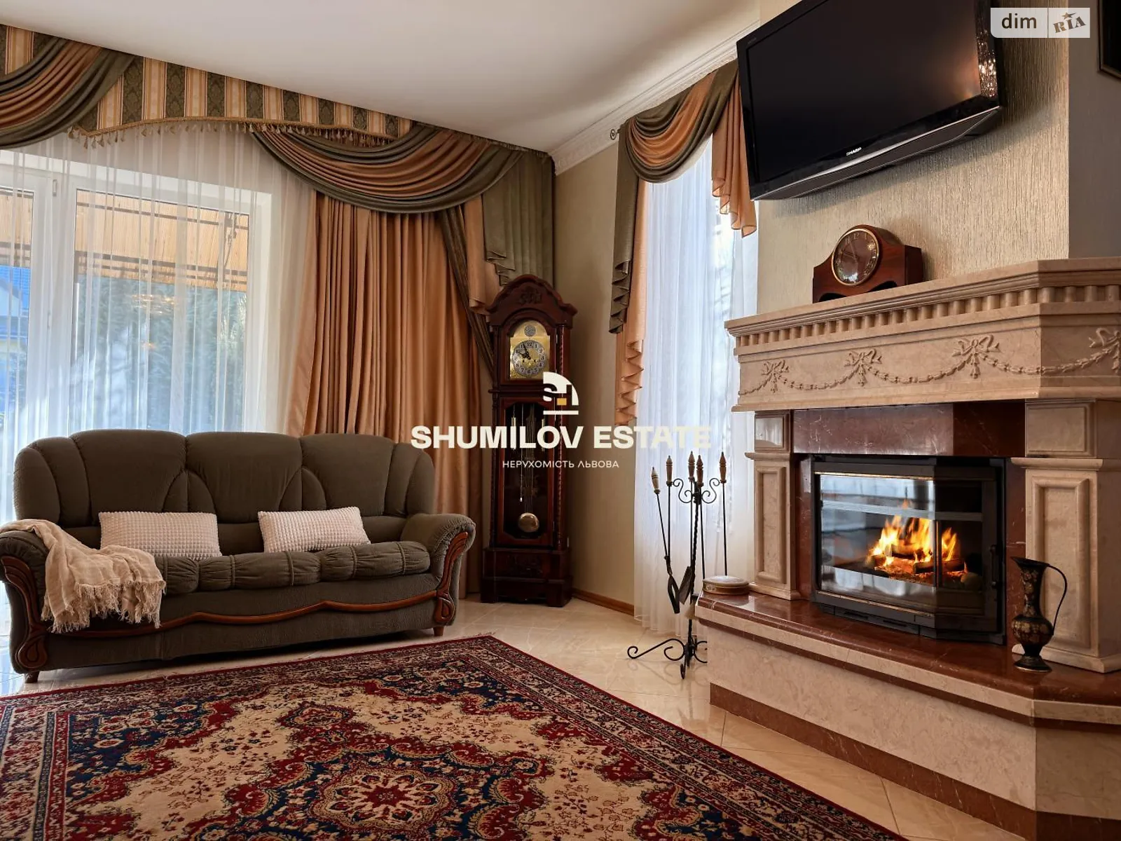 Продается дом на 2 этажа 164 кв. м с гаражом, цена: 255000 $ - фото 1