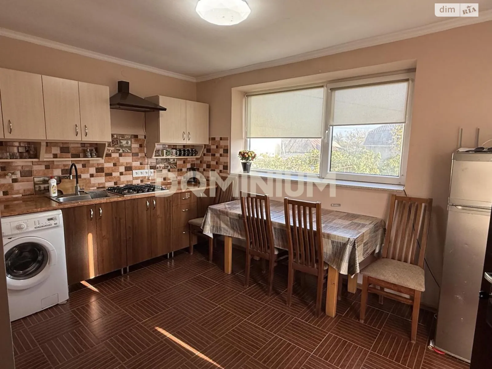 Сдается в аренду дом на 2 этажа 50 кв. м с бассейном, цена: 1300 грн - фото 1