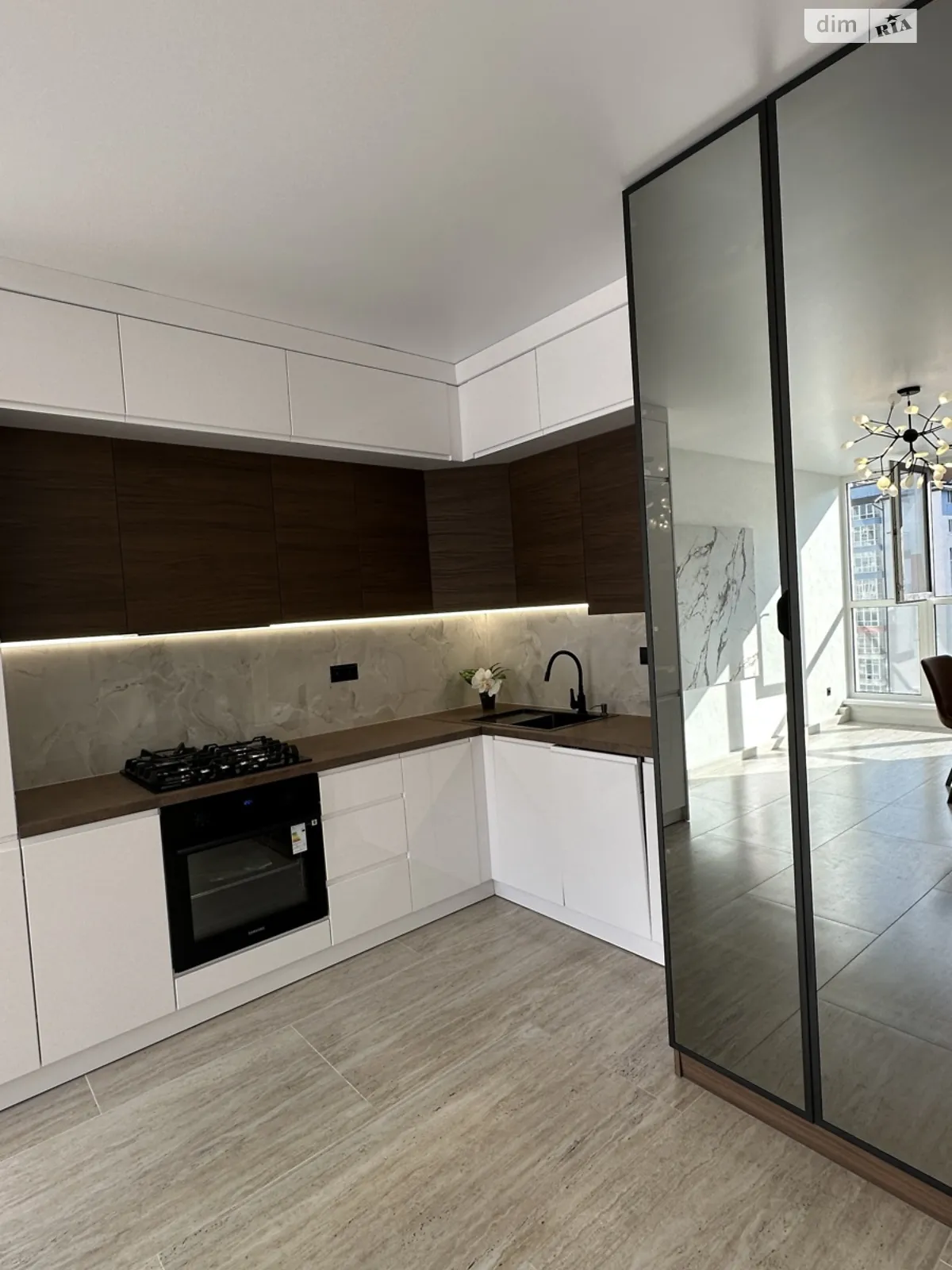 Продається 2-кімнатна квартира 57 кв. м у Івано-Франківську, вул. Національної Гвардії, 3Г - фото 1