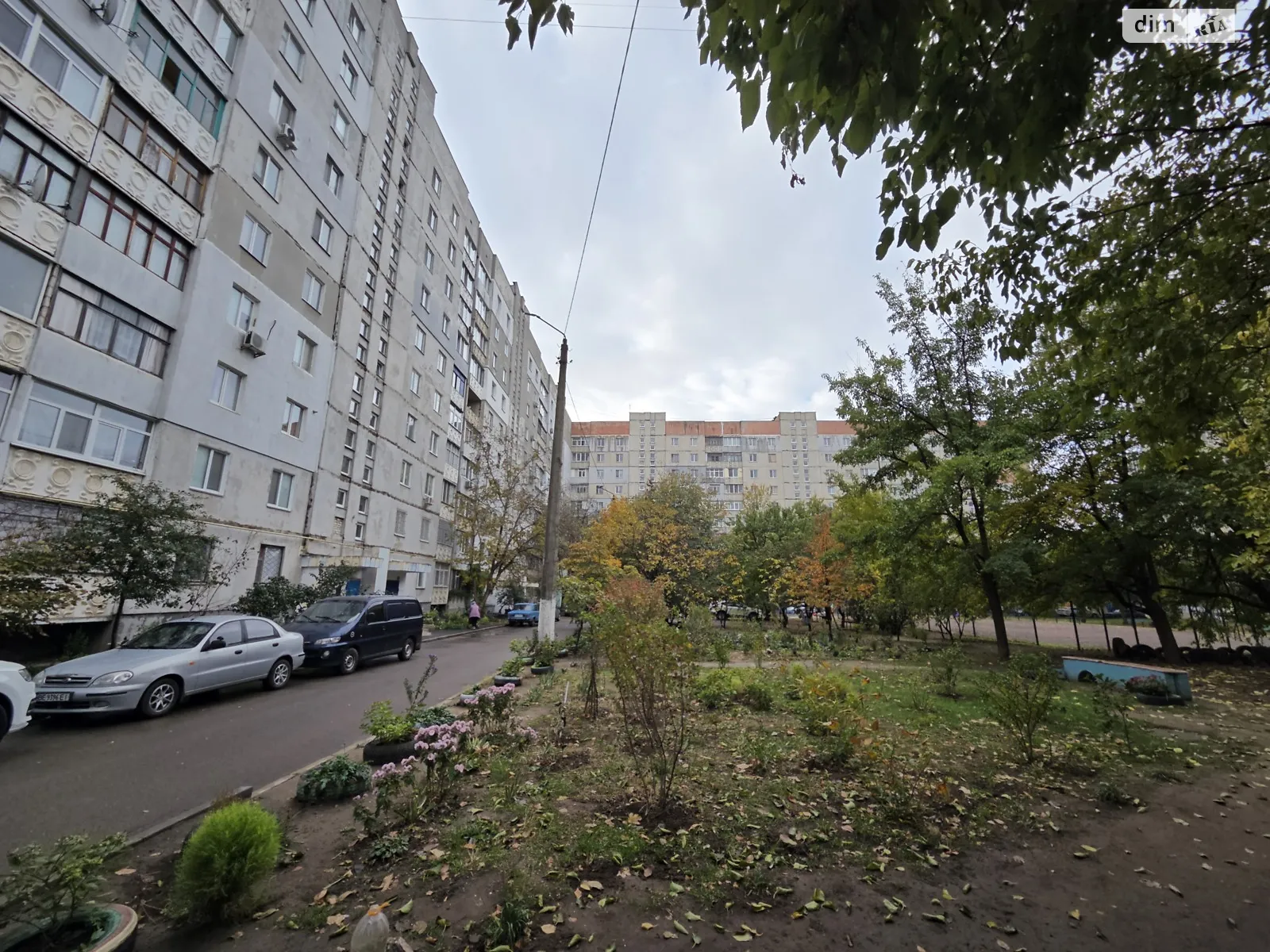 Продается 3-комнатная квартира 67.3 кв. м в Николаеве, ул. Океановская, 60 - фото 1