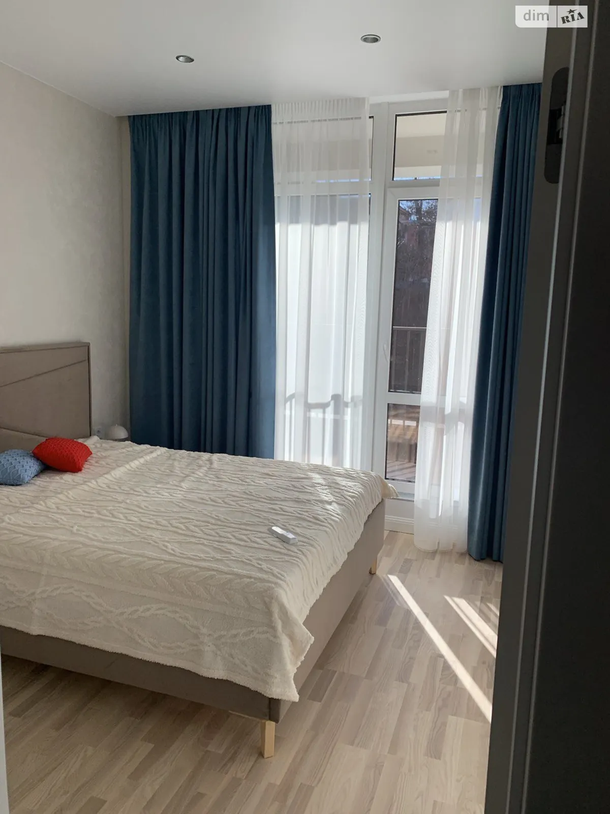 Продается 1-комнатная квартира 41.6 кв. м в Одессе, ул. Софиевская, 1Б - фото 1
