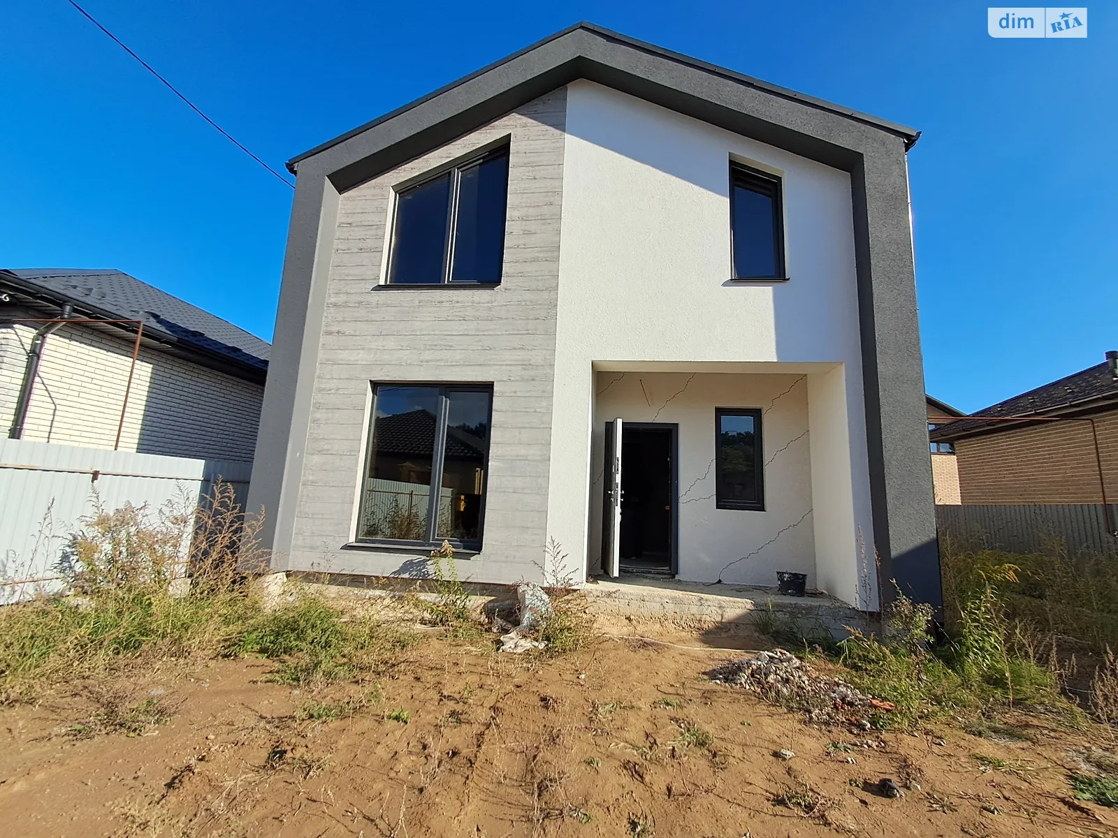 Продается дом на 2 этажа 120 кв. м с гаражом, цена: 95000 $ - фото 1