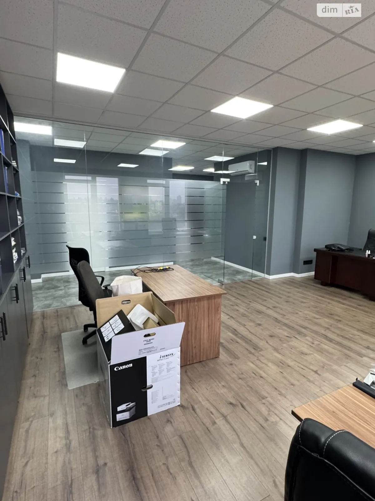 Продається офіс 118 кв. м в бізнес-центрі, цена: 250000 $ - фото 1