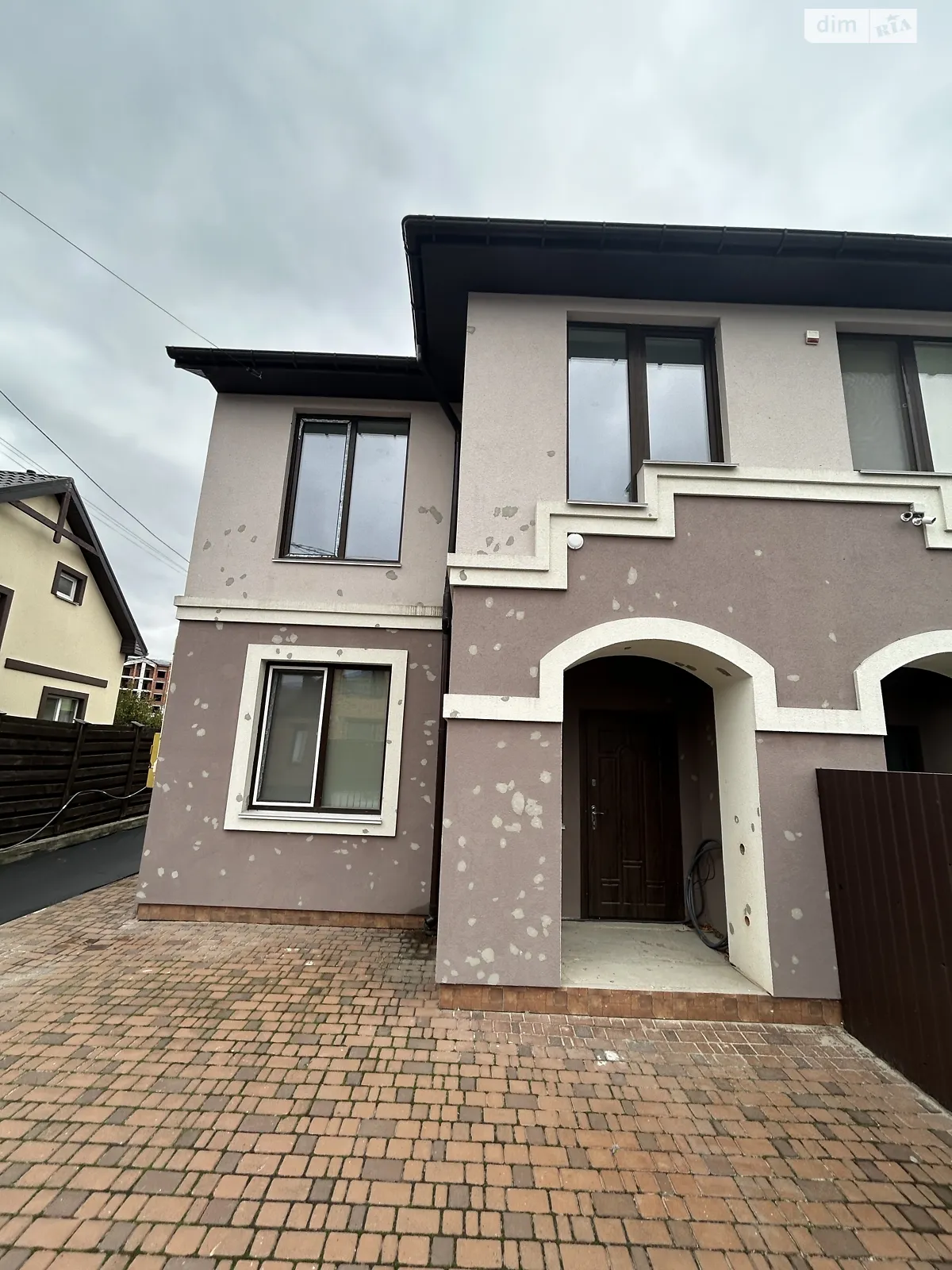 Продается дом на 2 этажа 110 кв. м с террасой, цена: 135000 $ - фото 1