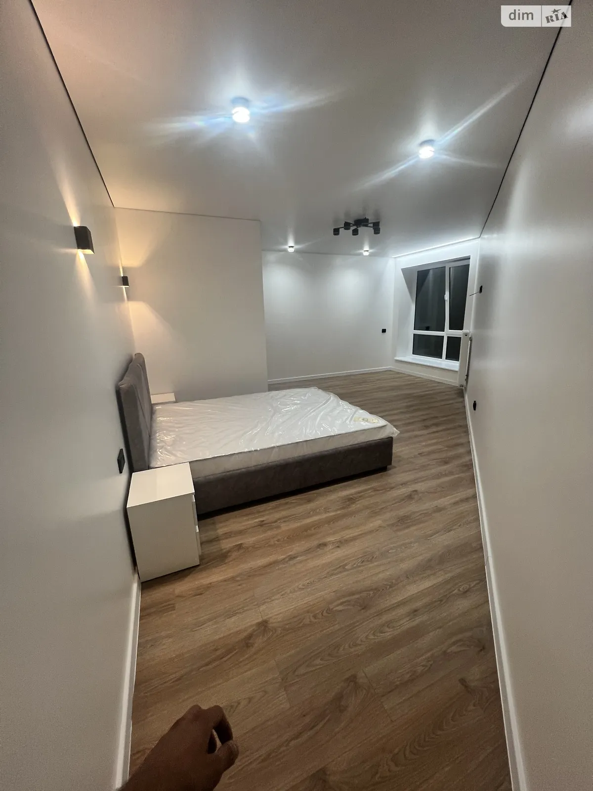 Продається 1-кімнатна квартира 43.1 кв. м у Івано-Франківську, вул. Княгинин, 44 корпус 16 - фото 1