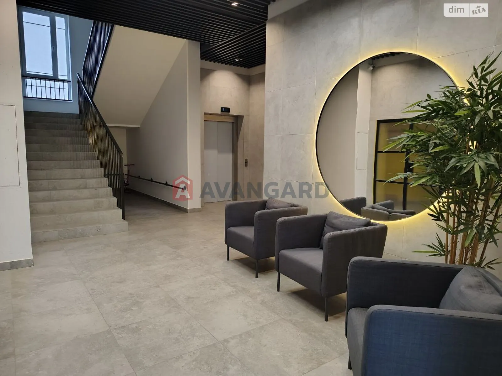 Продається 2-кімнатна квартира 70 кв. м у Львові, вул. Любінська, 6 - фото 1